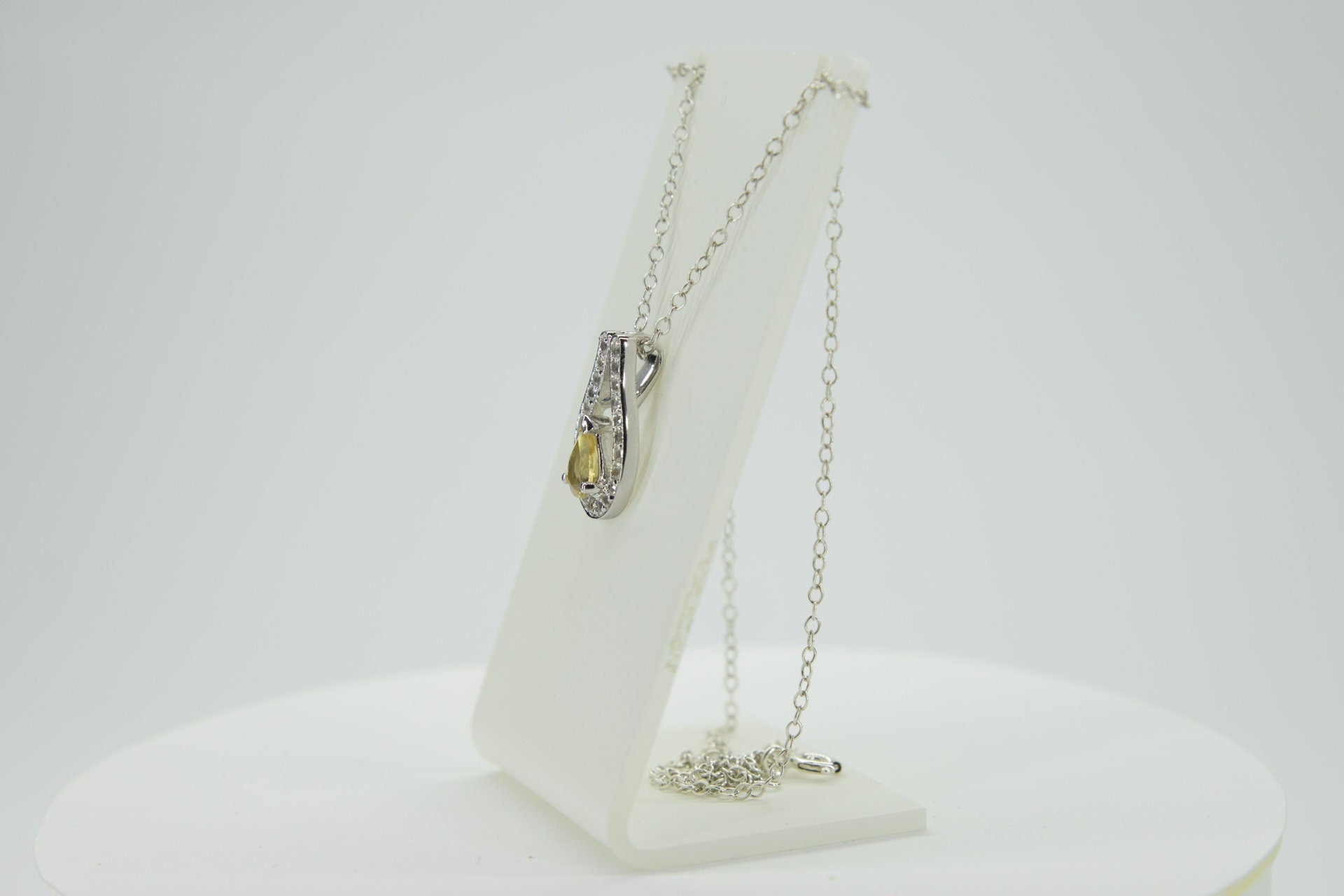 0,65 Carat Citrin  Anhanger 925 Silber weisstopas 925 Silber goldener Ciitrin