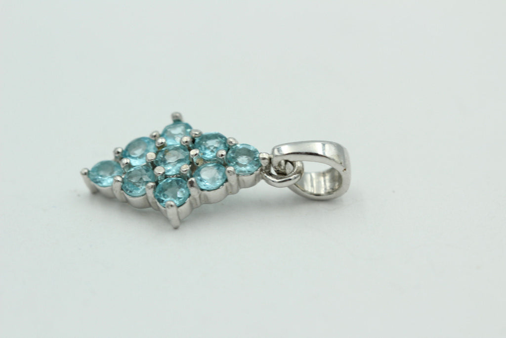 1,63 Carat Apatit Anhänger 925 Silber Collier Kette seltener Apatit