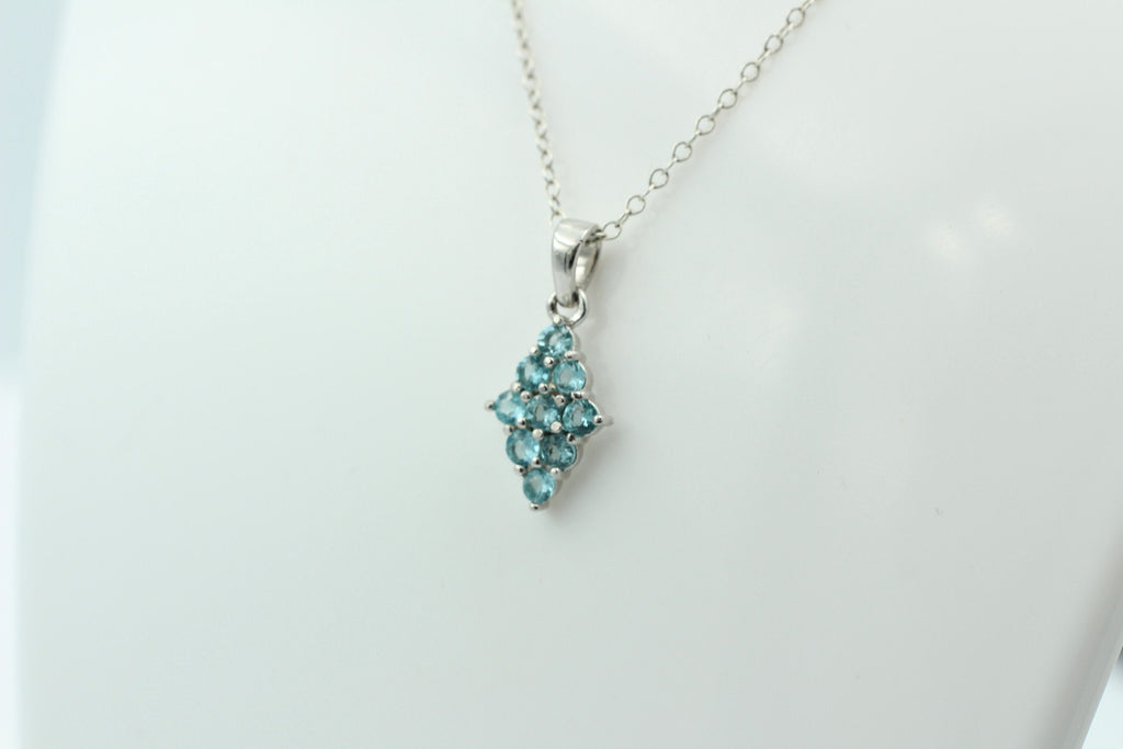 1,63 Carat Apatit Anhänger 925 Silber Collier Kette seltener Apatit