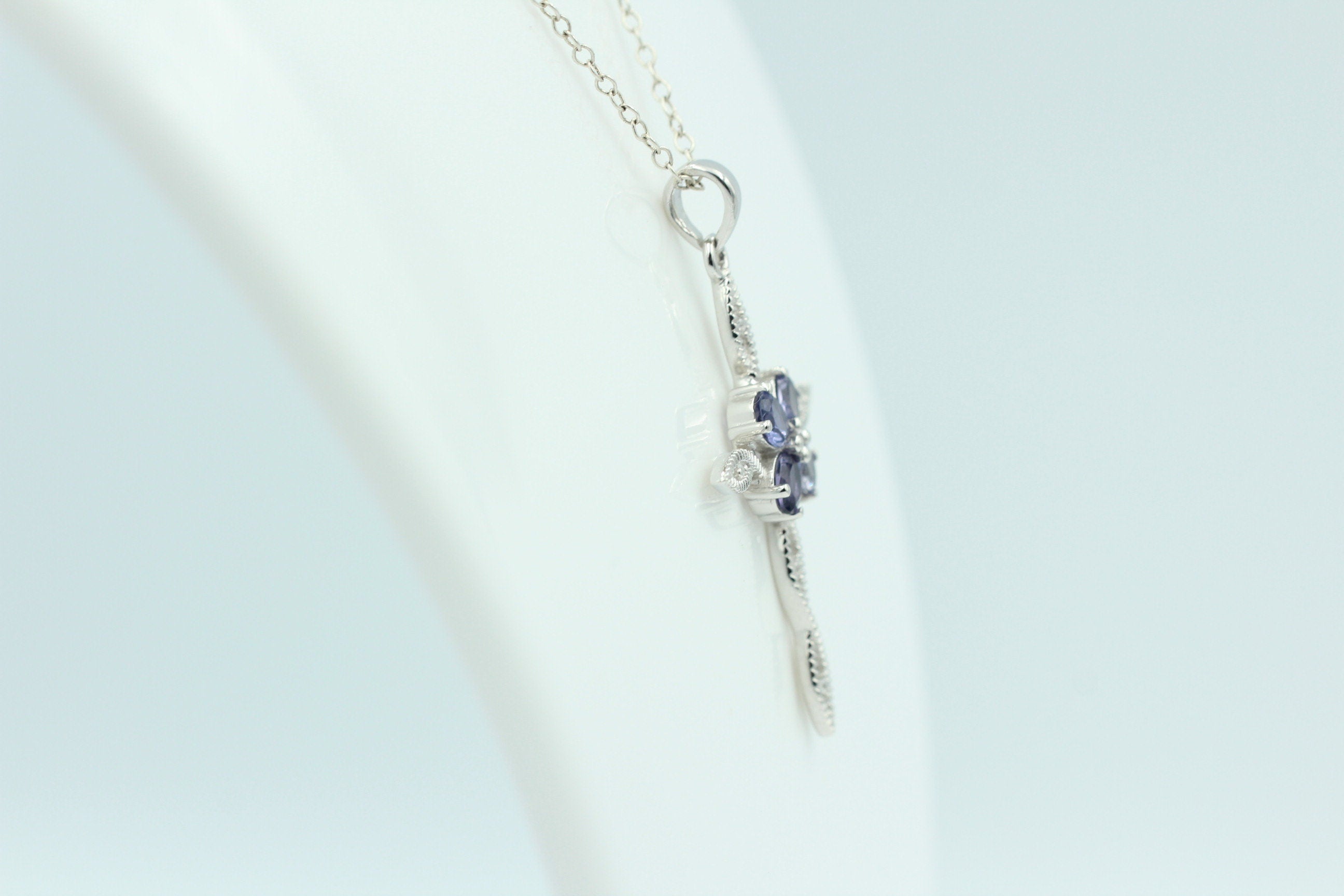 1,6 Carat Iolith Kreuz Anhänger 925 Silber Collier Kette Wassersaphir Luchssaphir