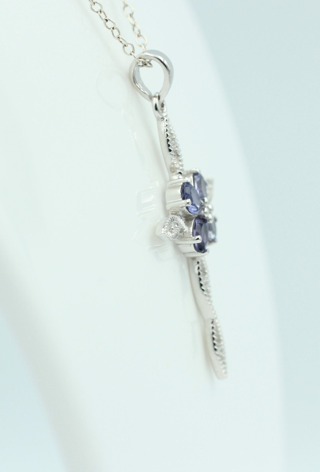1,6 Carat Iolith Kreuz Anhänger 925 Silber Collier Kette Wassersaphir Luchssaphir