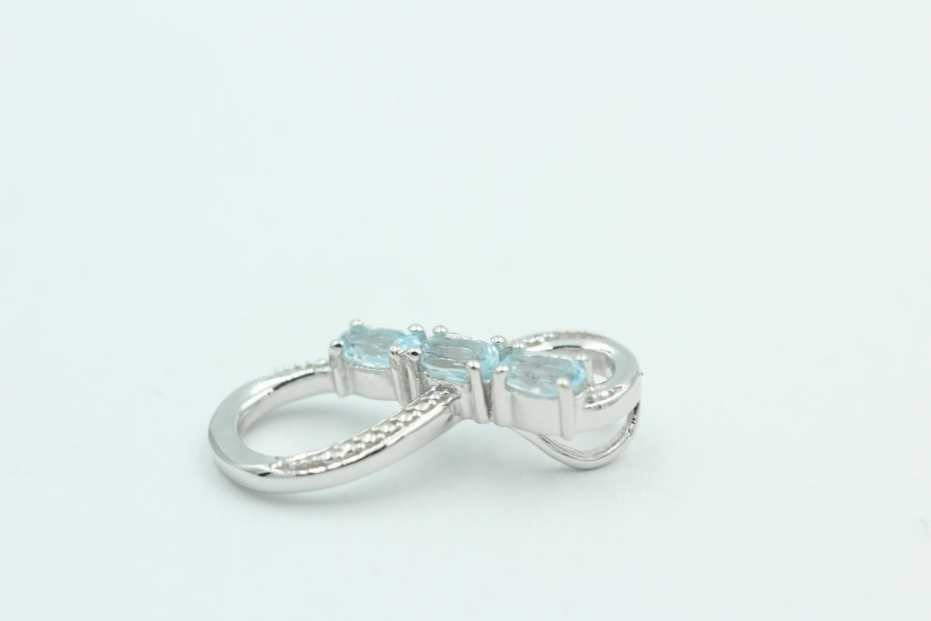 0,72 Carat Blautopas Anhänger Unendlichkeit 925 Silber Infinity
