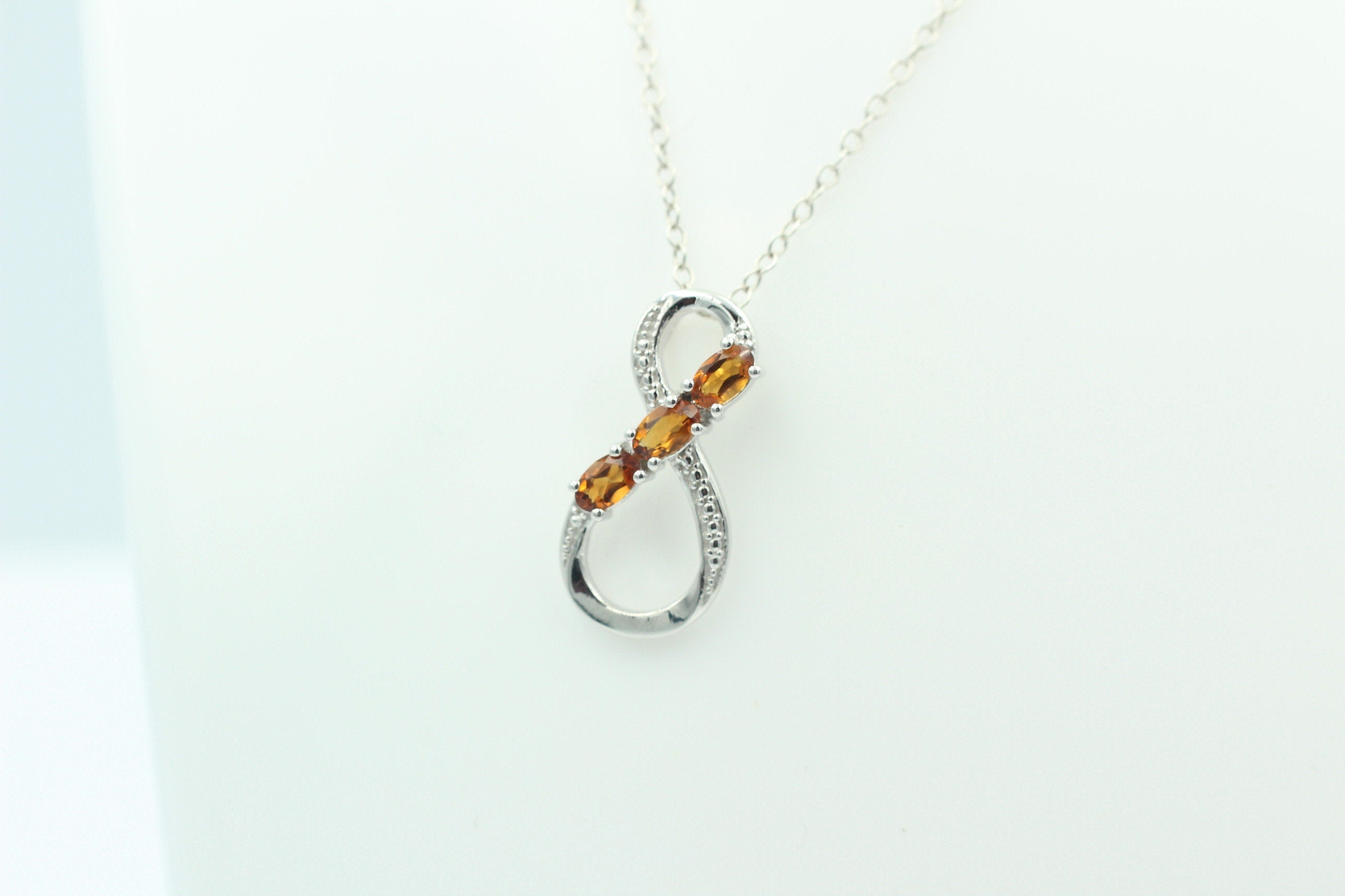 0,72 Carat Madeira Citrin Anhänger Unendlichkeit 925 Silber Infinity