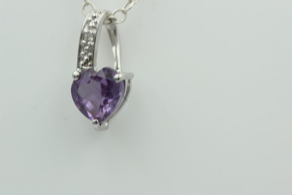 0,57 Carat afrikanischer Amethyst Herz Anhänger 925 Silber Collier Kette