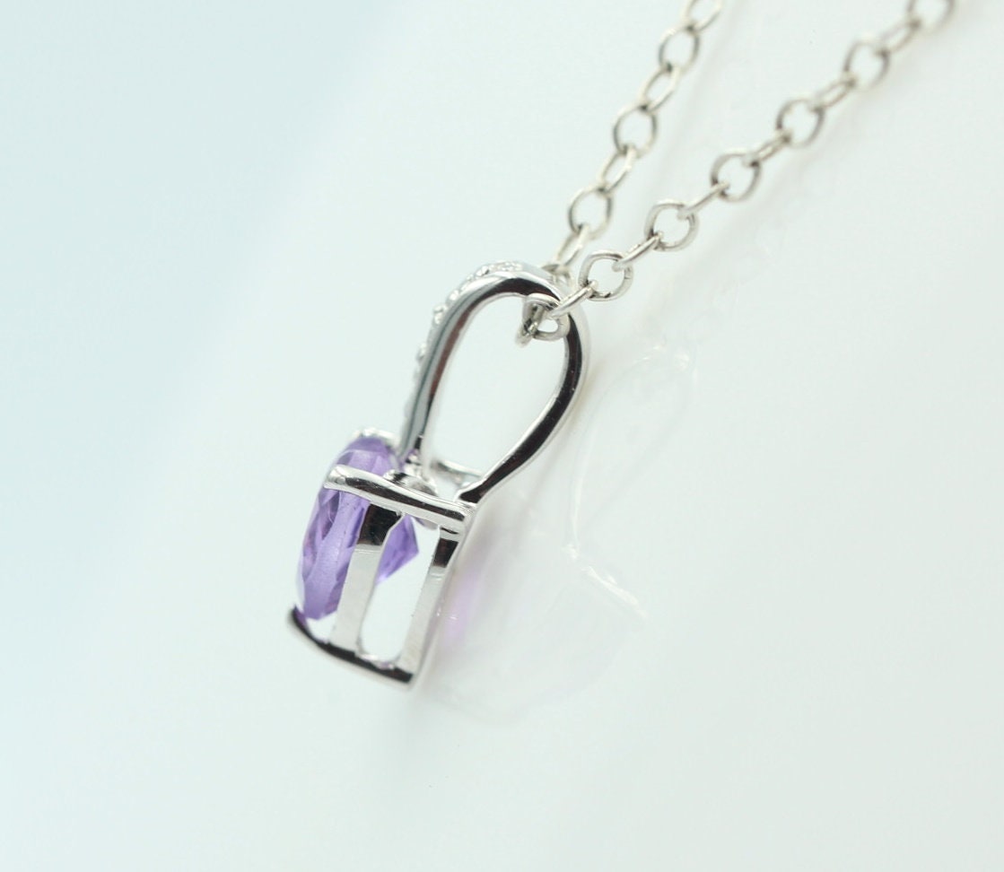 0,57 Carat afrikanischer Amethyst Herz Anhänger 925 Silber Collier Kette