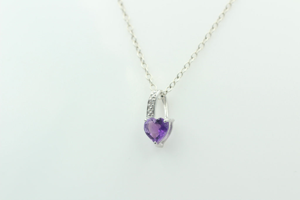 0,57 Carat afrikanischer Amethyst Herz Anhänger 925 Silber Collier Kette