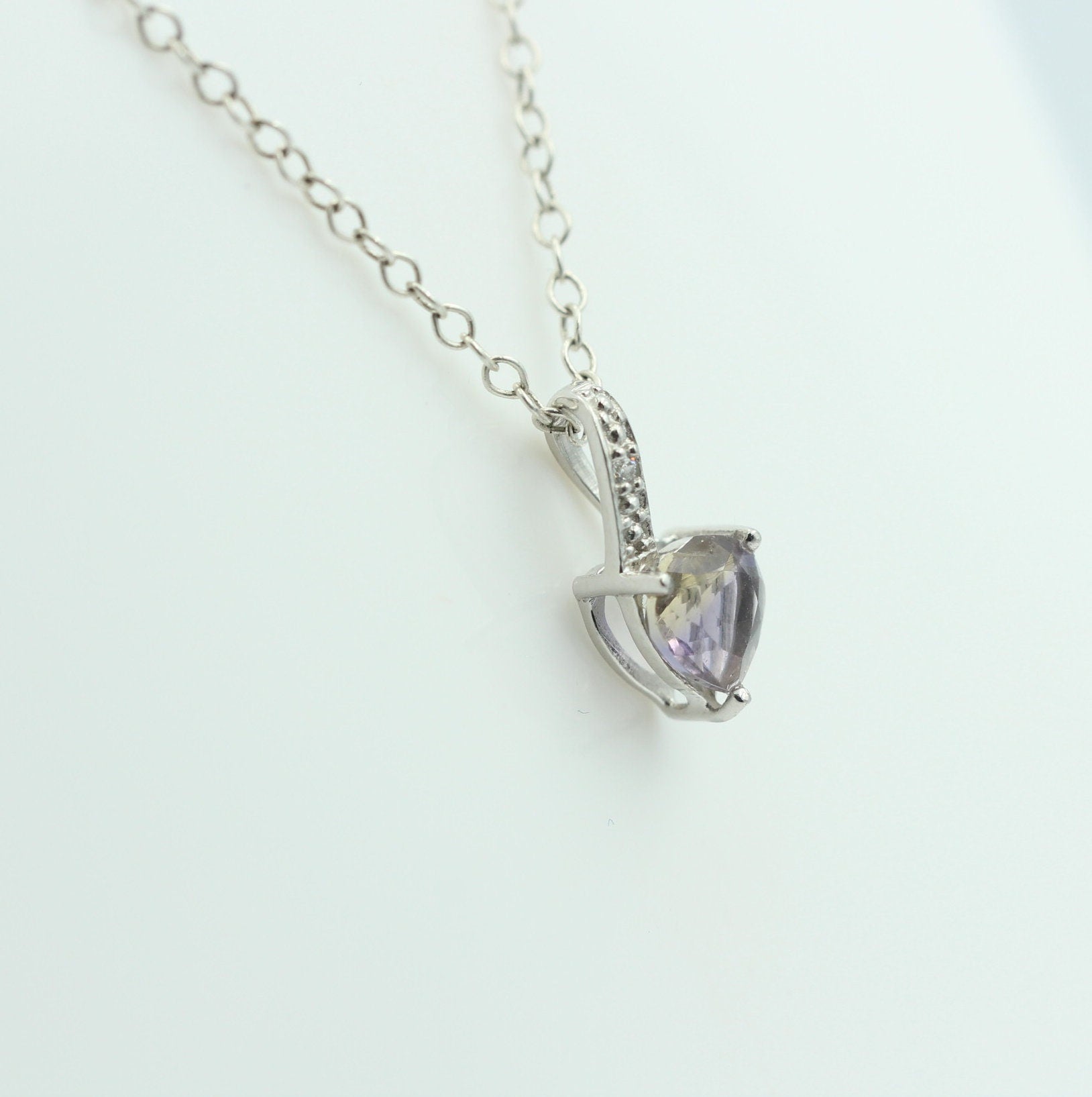 0,65 Carat  synthetischer Ametrin Herz Anhänger 925 Silber Top