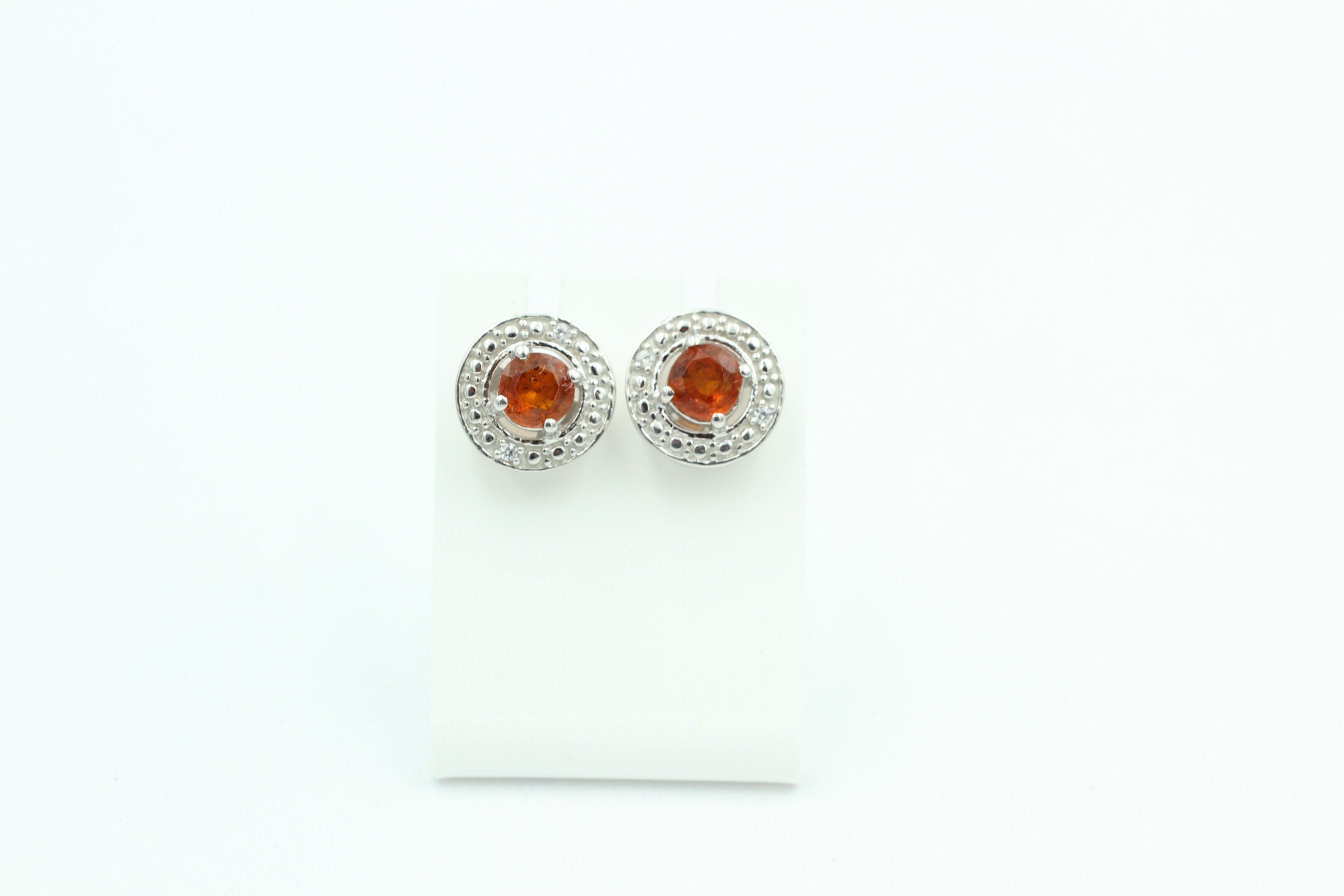 1,2 Carat orange Kyanit Ohrstecker 925 Silber Kyanitschmuck mit Zirkonias Top