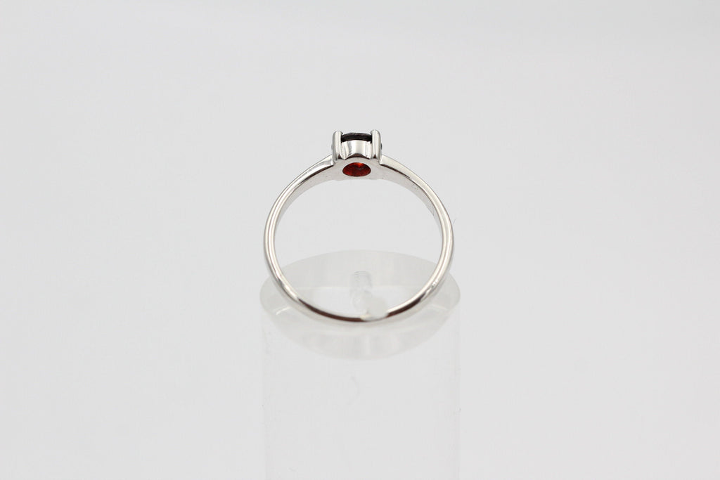 Edler 1,15 Carat Granat Ring 925 Silber Fingerring blutrot  9 / 16 / 60