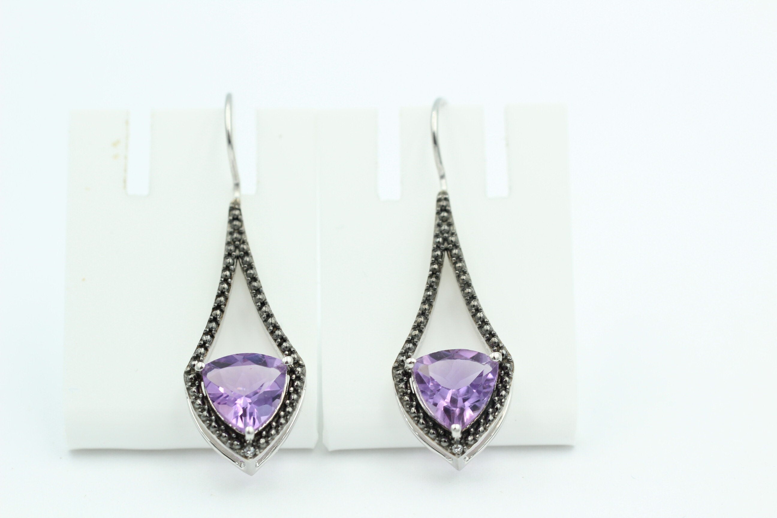 3,0 Carat brasilanischer Amethyst Ohrhaken schwarzem Spinell Ohrhaken 925 Silber
