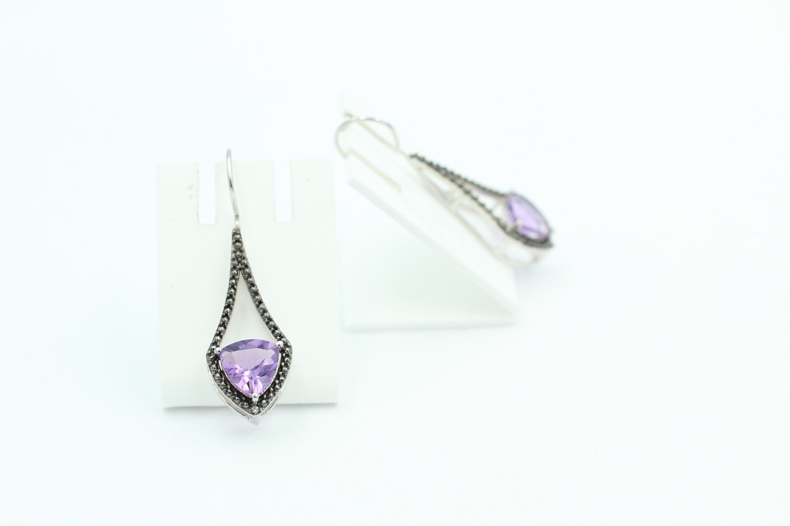 3,0 Carat brasilanischer Amethyst Ohrhaken schwarzem Spinell Ohrhaken 925 Silber