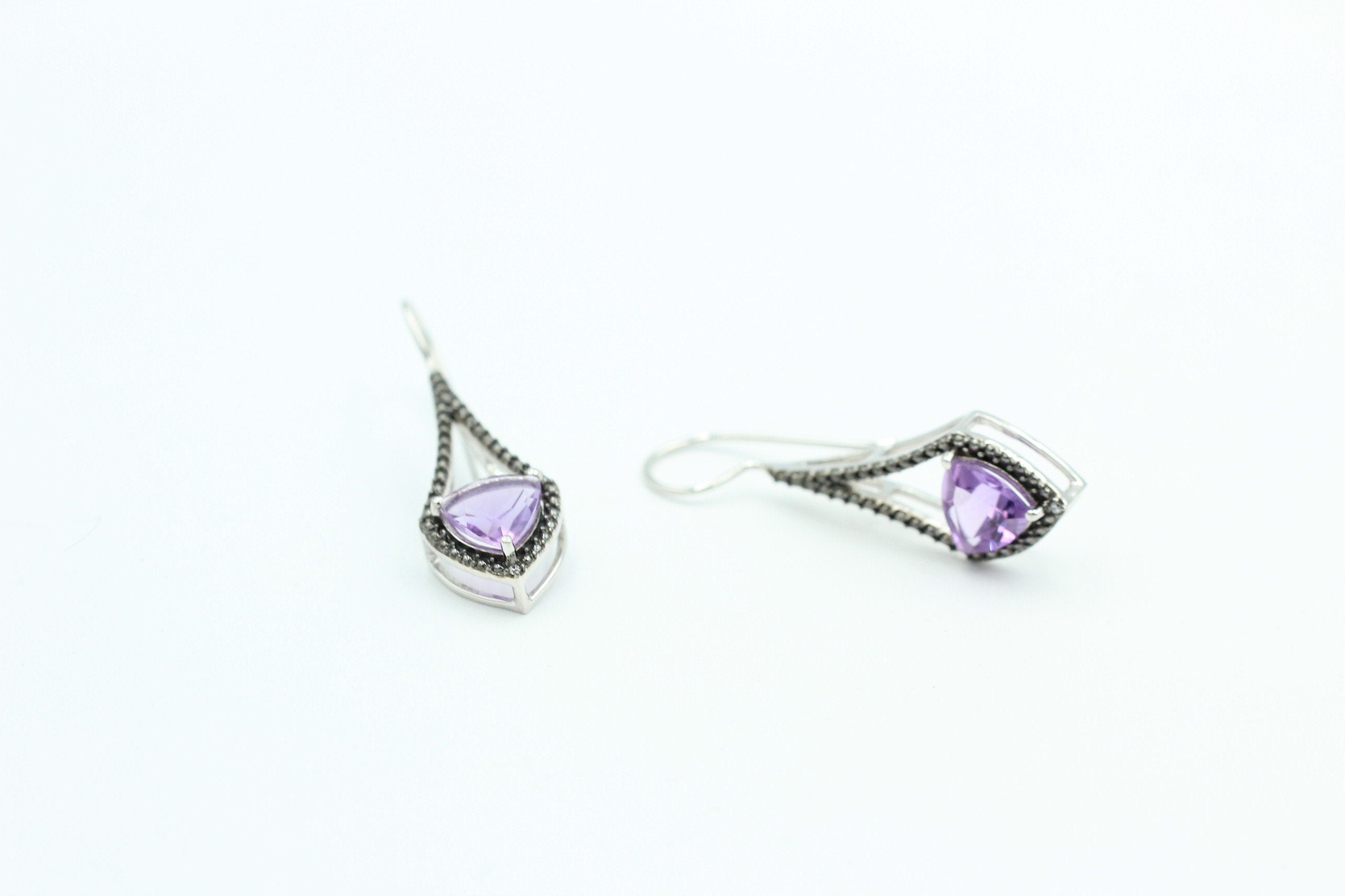 3,0 Carat brasilanischer Amethyst Ohrhaken schwarzem Spinell Ohrhaken 925 Silber