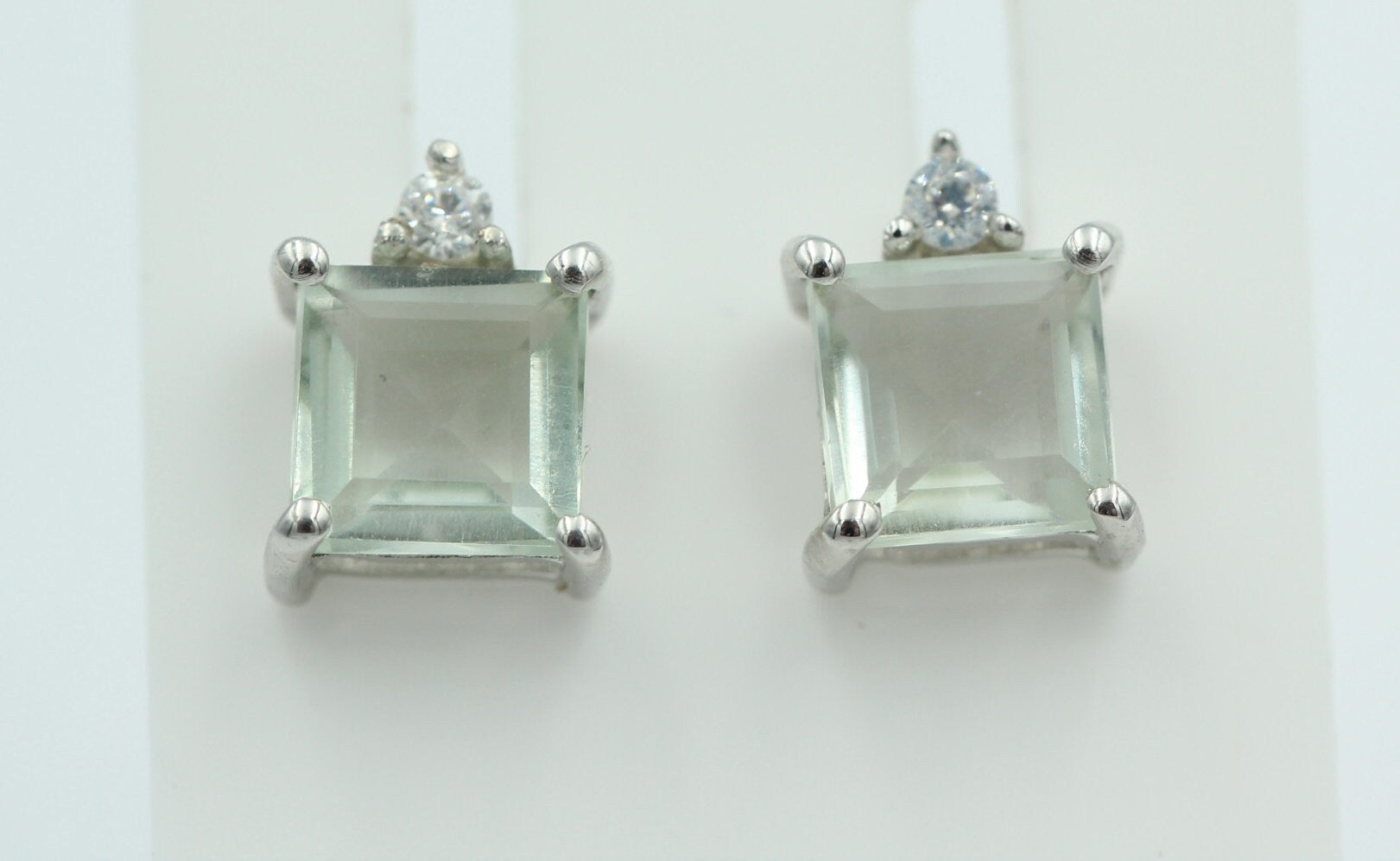 Edle 2,2 Carat Prasiolith Ohrstecker 925 Silber mit Zirkonia Top grüner Amethyst