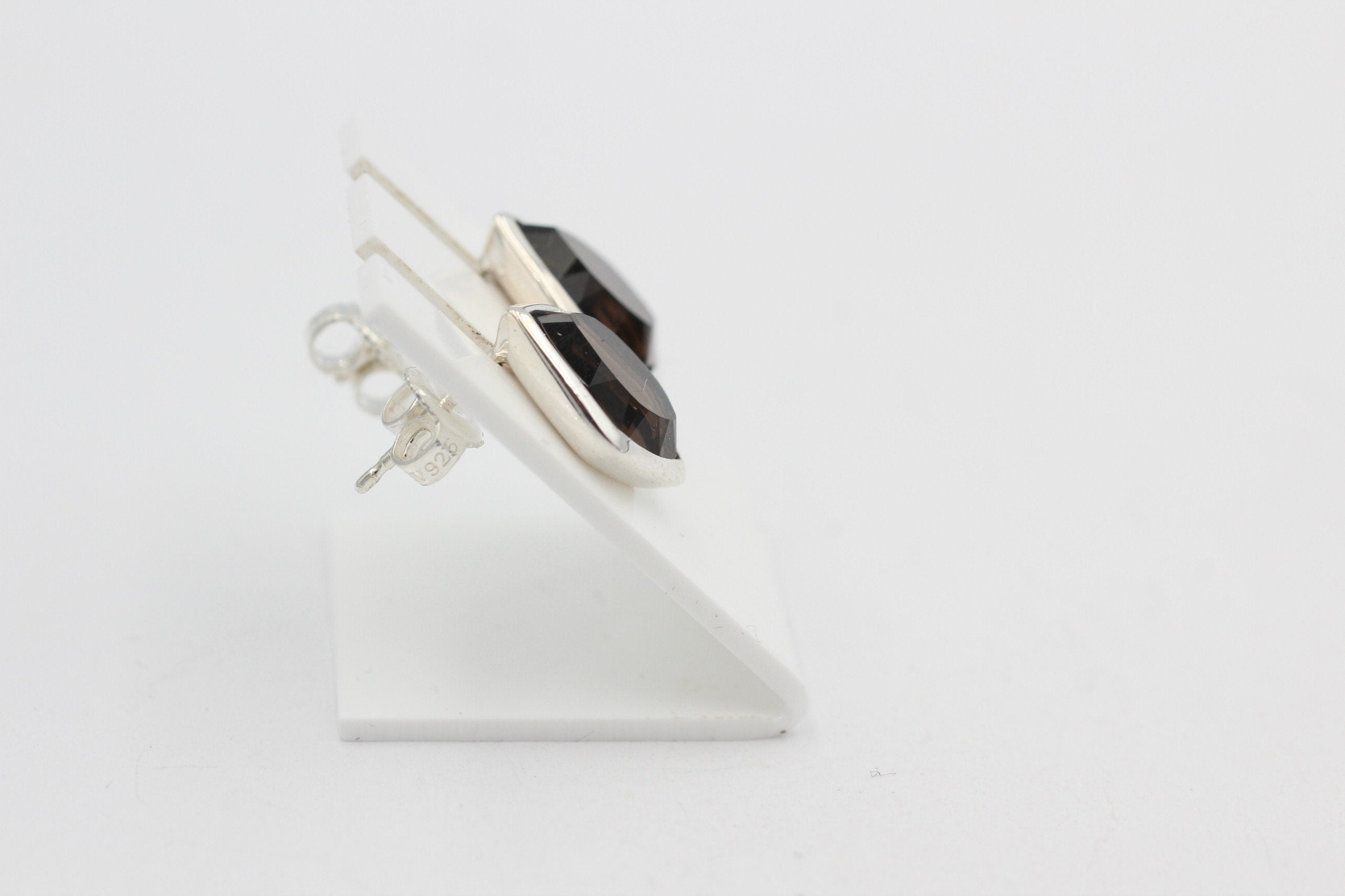 Campur Design 6,9 Carat Rauchquarz Ohstecker 925 Silber Pentagon Schliff Top