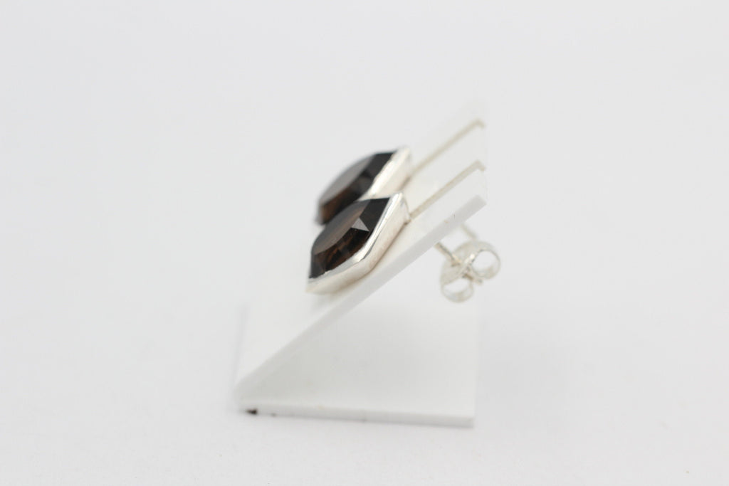 Campur Design 6,9 Carat Rauchquarz Ohstecker 925 Silber Pentagon Schliff Top