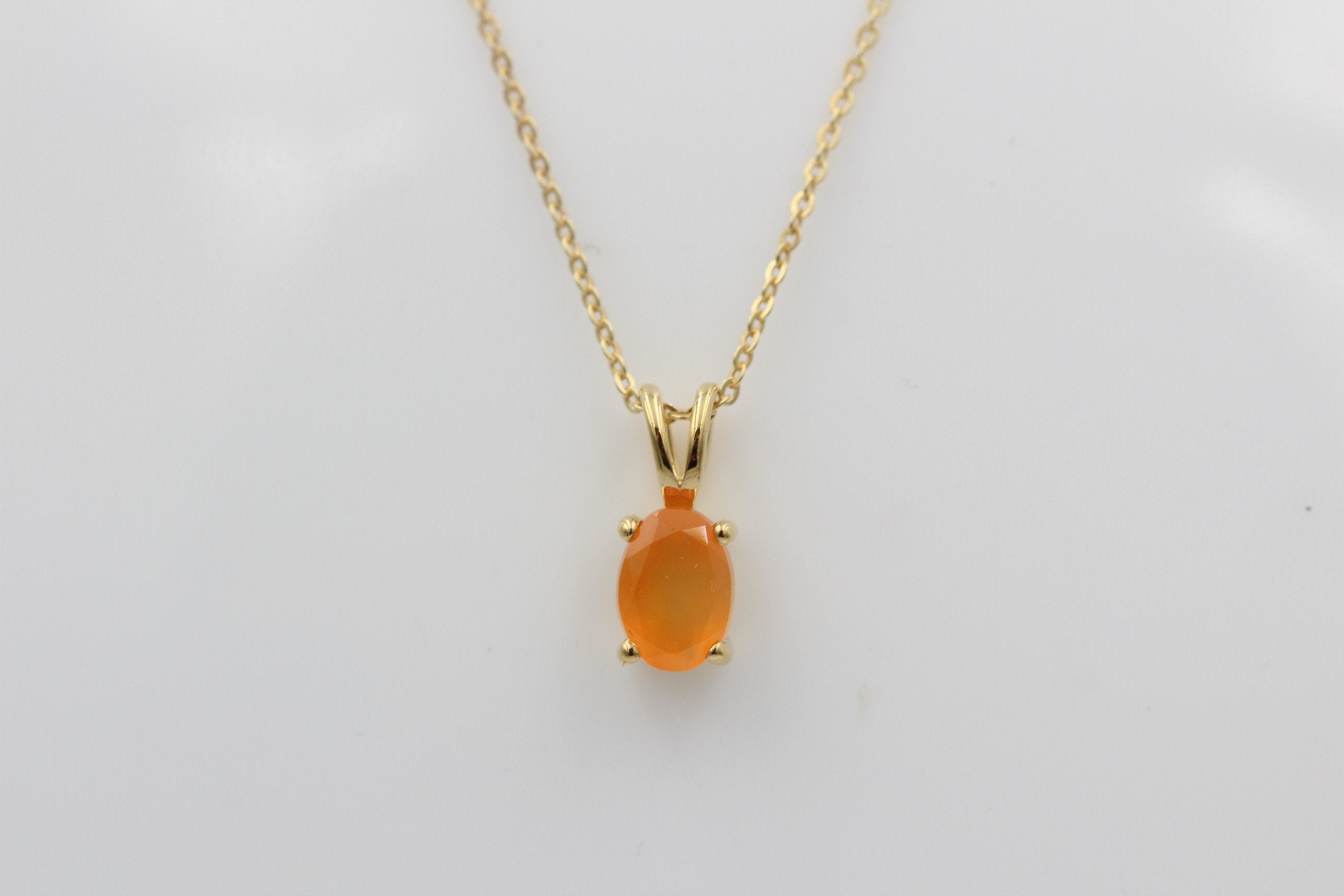 0,75 Carat leuchtender Carneol Anhänger 925 Silber Collier Kette vergoldet