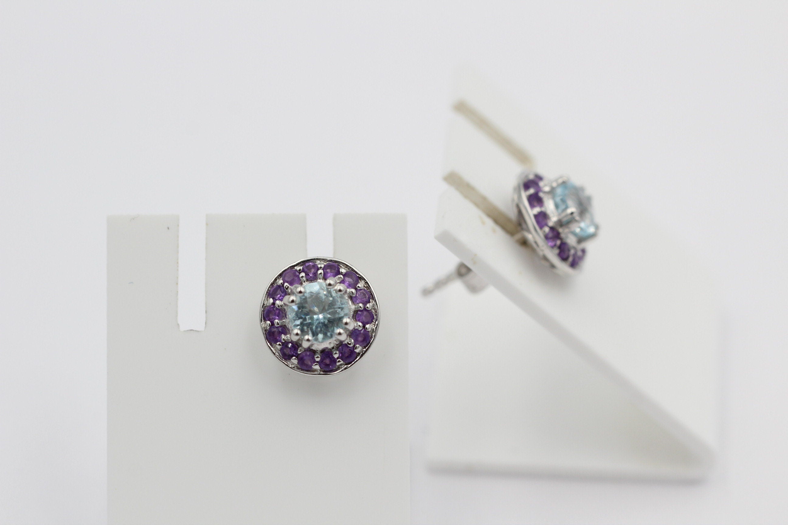 Edle 1,7 Carat Blautopas Amethyst Ohrstecker 925 Silber Edelsteinohrstecker Top