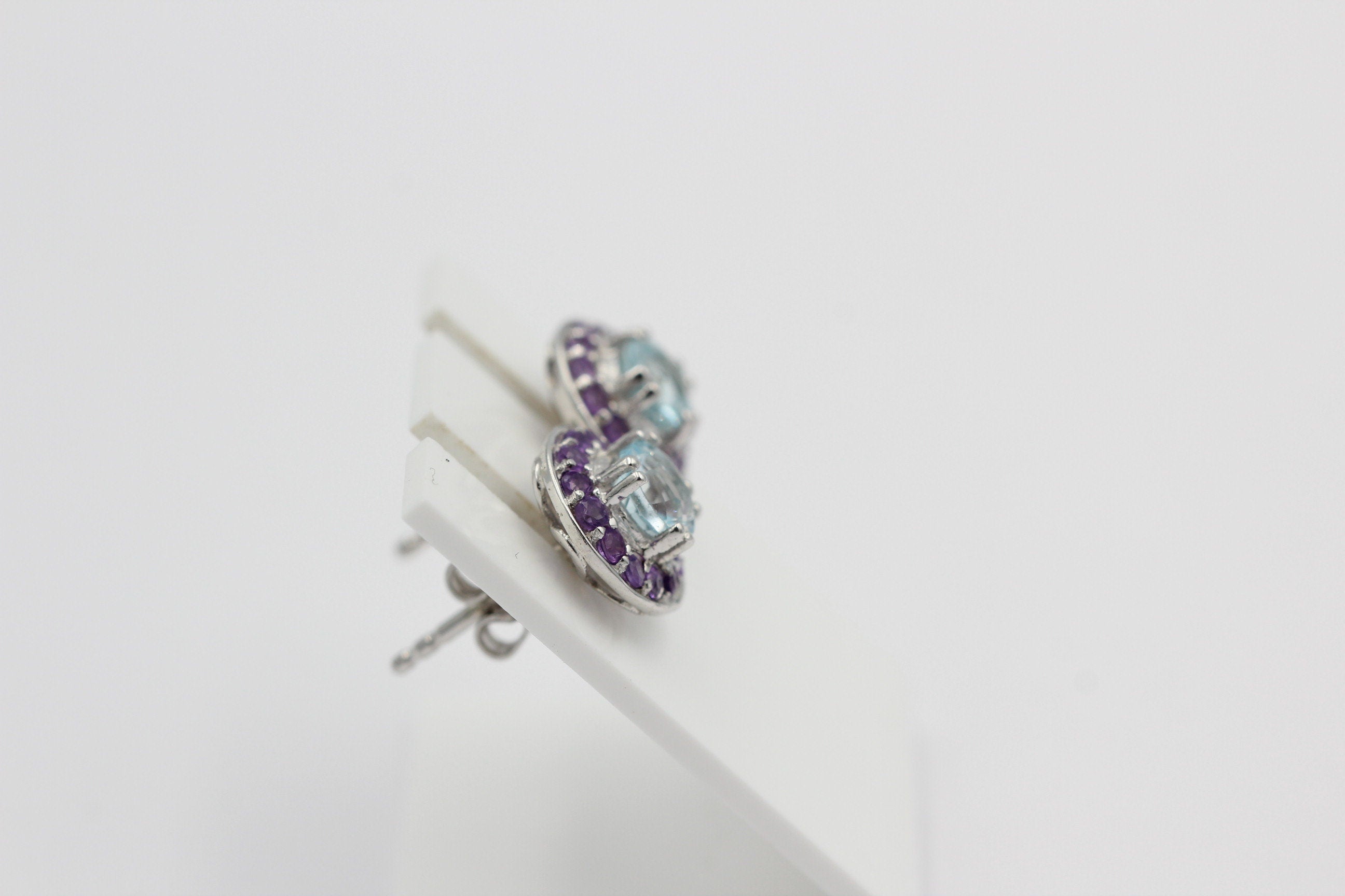Edle 1,7 Carat Blautopas Amethyst Ohrstecker 925 Silber Edelsteinohrstecker Top