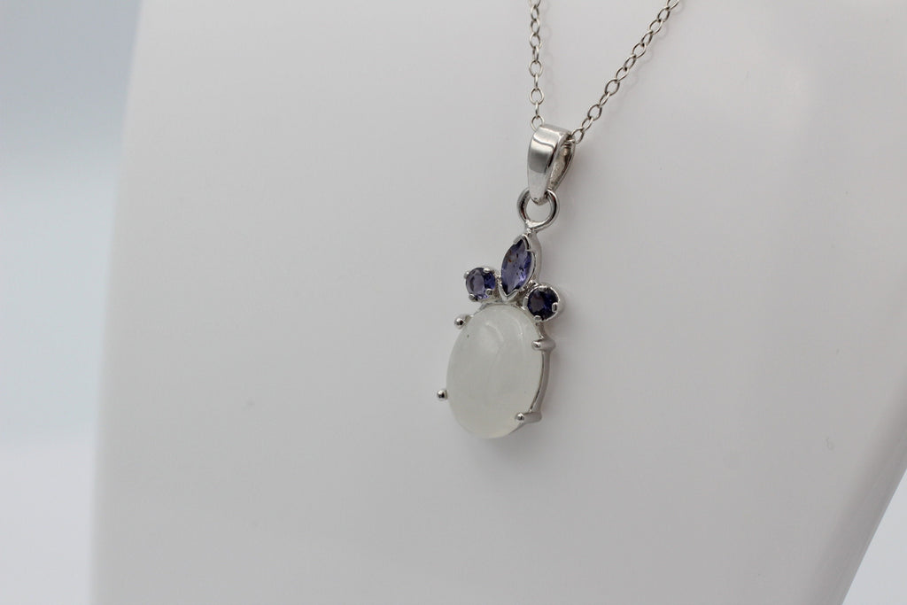 6,25 Carat Mondstein Iolith Anhänger 925 Silber Collier Kette Wassersaphir Top