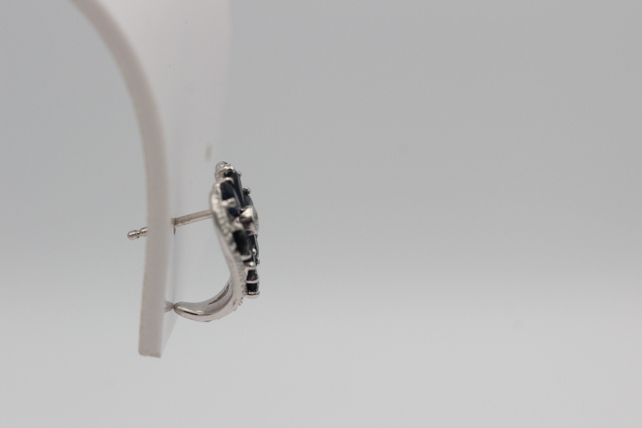 Edle 3,36 Carat Sahpir Ohrstecker 925 Silber blauer Saphir Ohrschmuck
