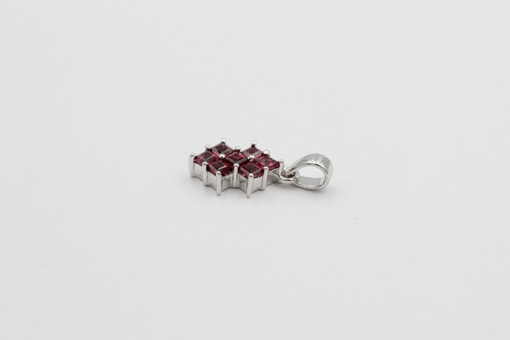 Edler 1,9 Granat Anhänger 925 Silber  blutroter Granat Top Edel