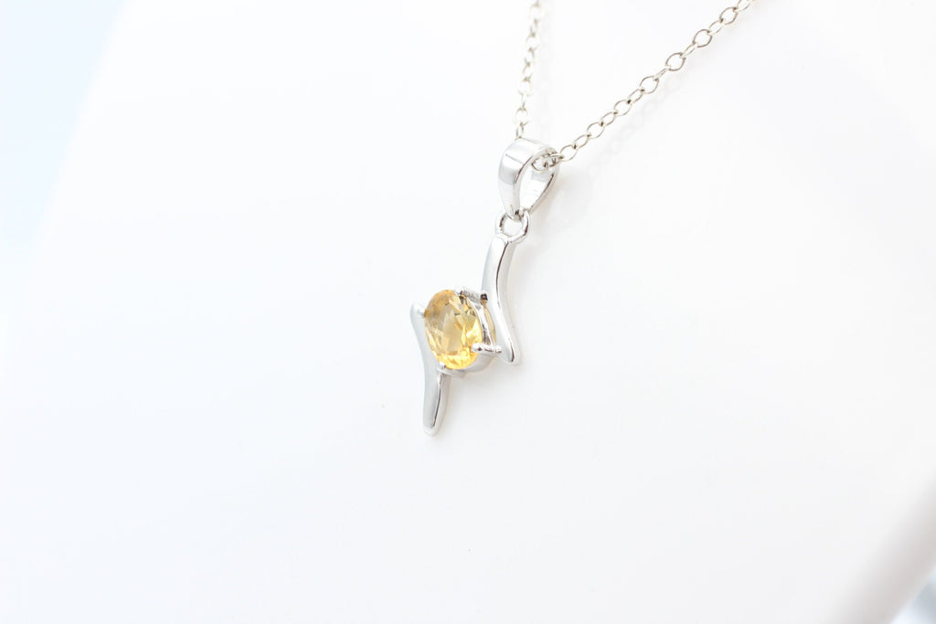 0,72 Carat Citrin Anhänger 925 Silber   hellgelber Edelstein Top