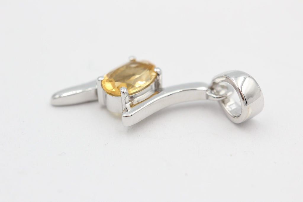 0,72 Carat Citrin Anhänger 925 Silber   hellgelber Edelstein Top