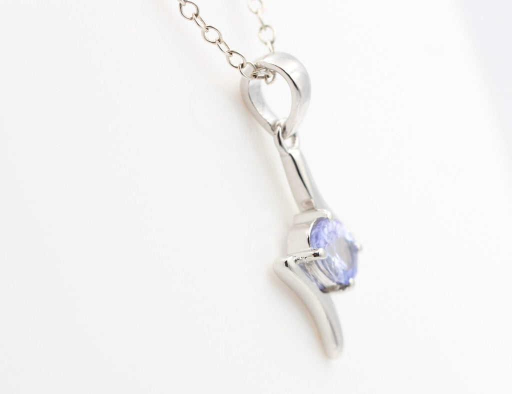 0,72 Carat Tansanit Anhänger 925 Silber Collier Kette Tansanit aus Afrika