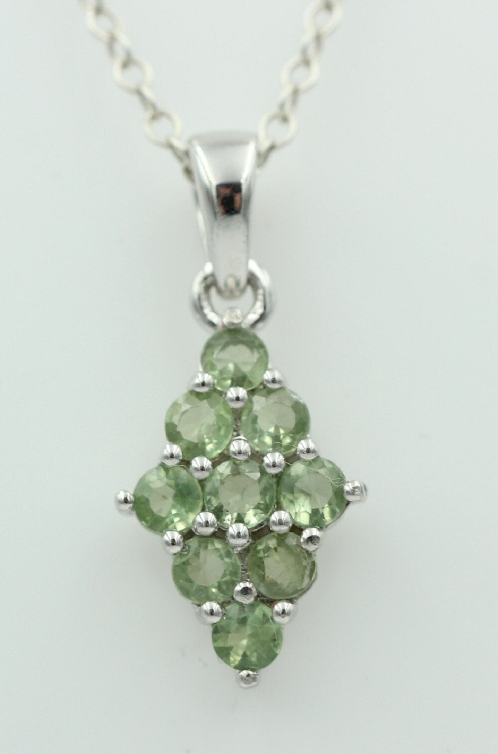 1,68 Carat güner Saphir Anhänger 925 Silber Collier Kette Saphiranhänger Top