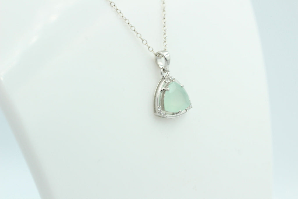 2,26 Carat Aqua Calcedon mit Zirkonia 925 Silber Kette Wassercalcedon Top