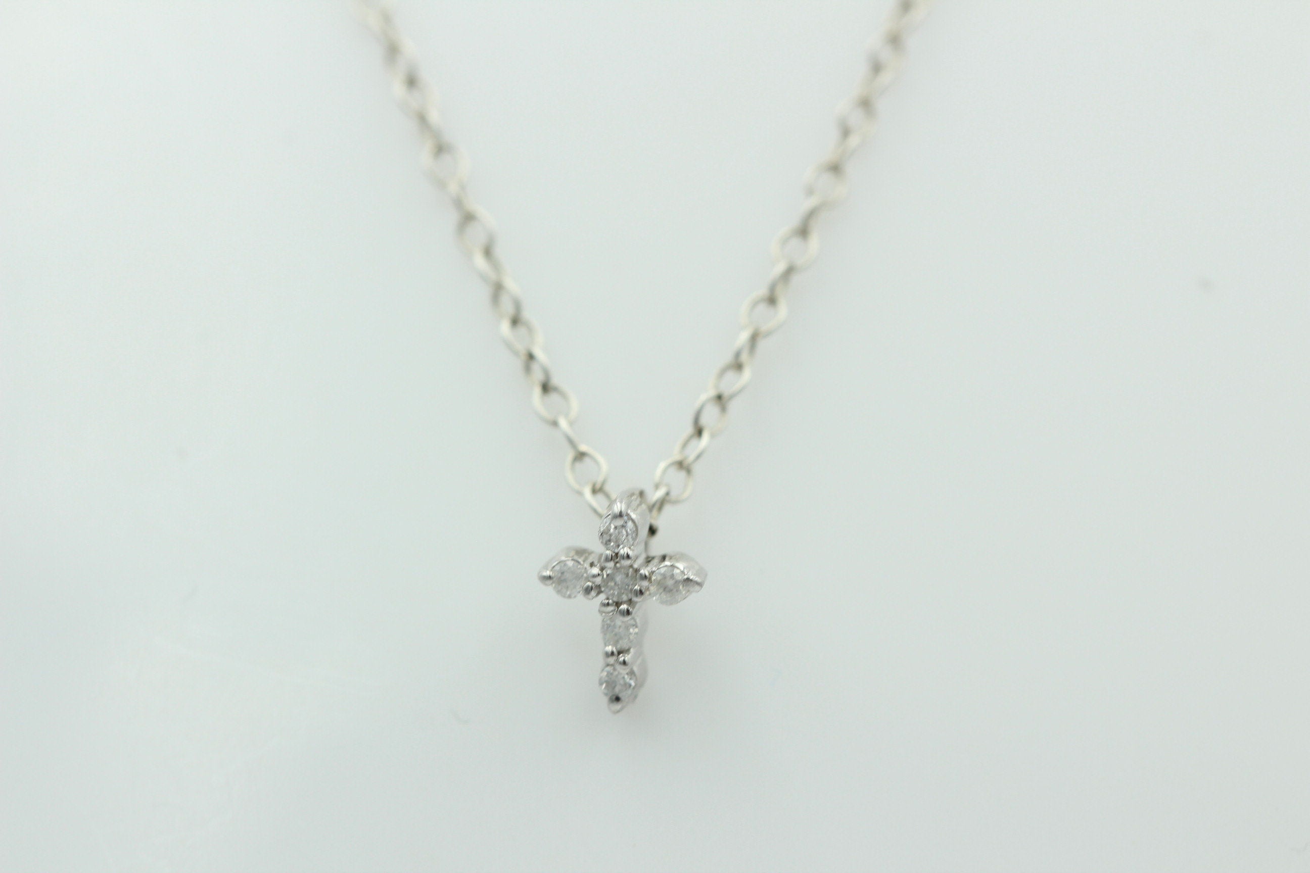 0,072 Carat weißer Diamant Kreuzanhänger 925 Silber Collier Kette I2 - I3. G-H