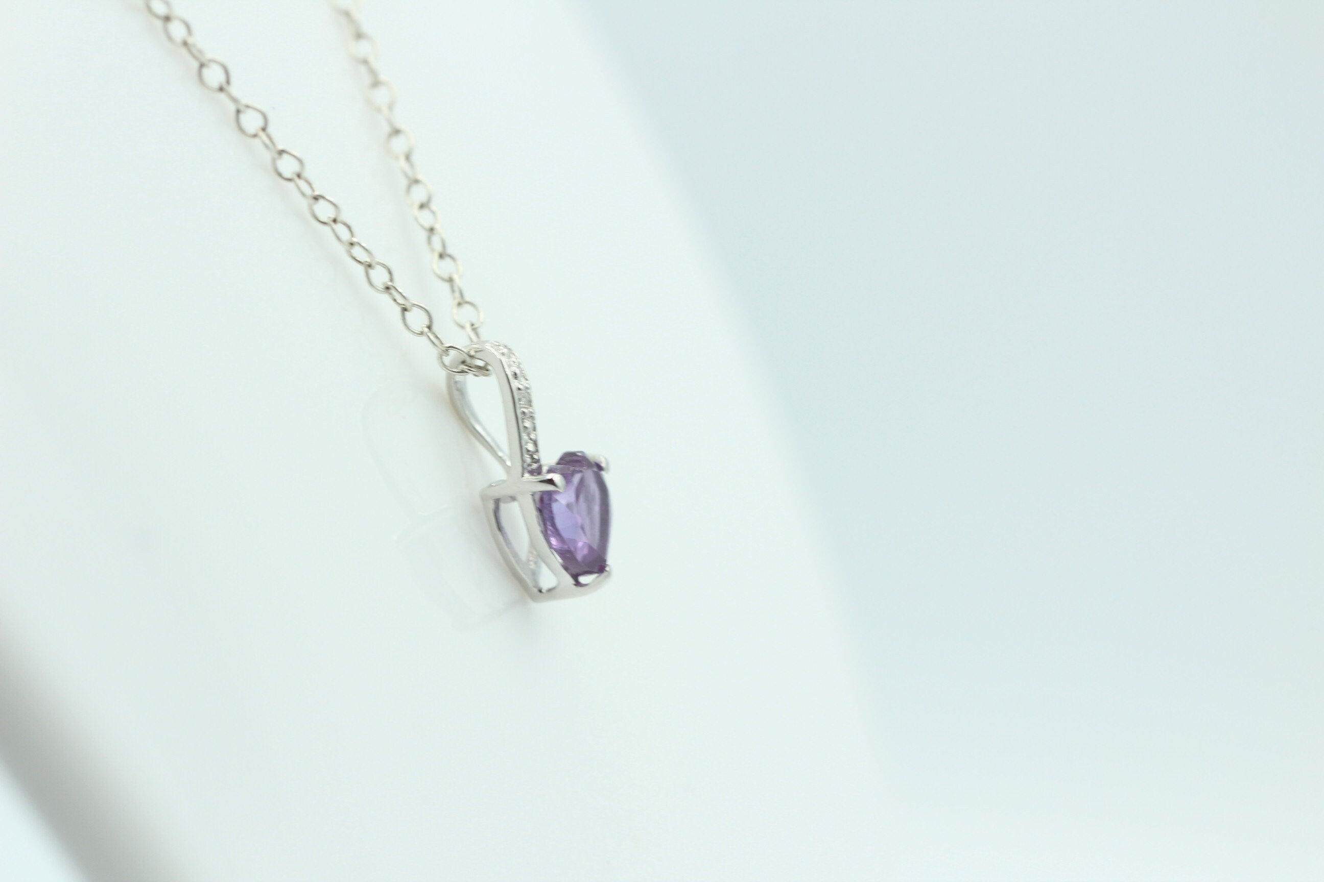 0,67 Carat synthetischer Alexandrit Herz Anhänger 925 Silber op