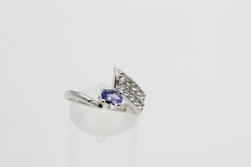 1,3 Carat Tansanit aus Afrika Weißtopas Ring 925 Silber Gröpße 7 / 55 / 17,5