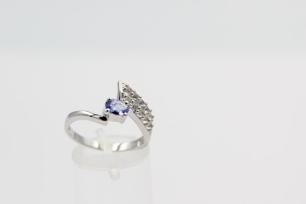 1,3 Carat Tansanit aus Afrika Weißtopas Ring 925 Silber Gröpße 7 / 55 / 17,5