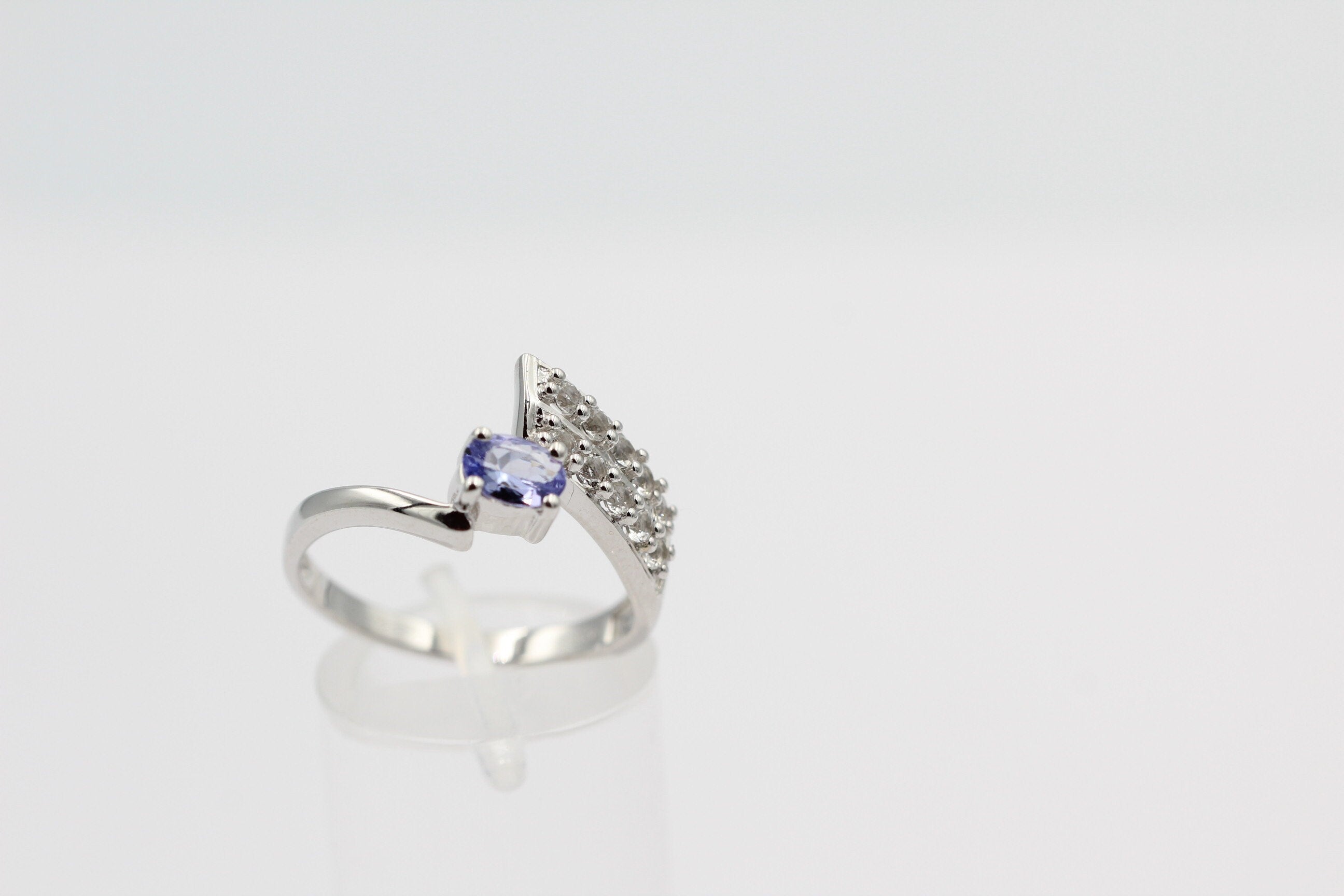 1,3 Carat Tansanit aus Afrika Weißtopas Ring 925 Silber Gröpße 7 / 55 / 17,5