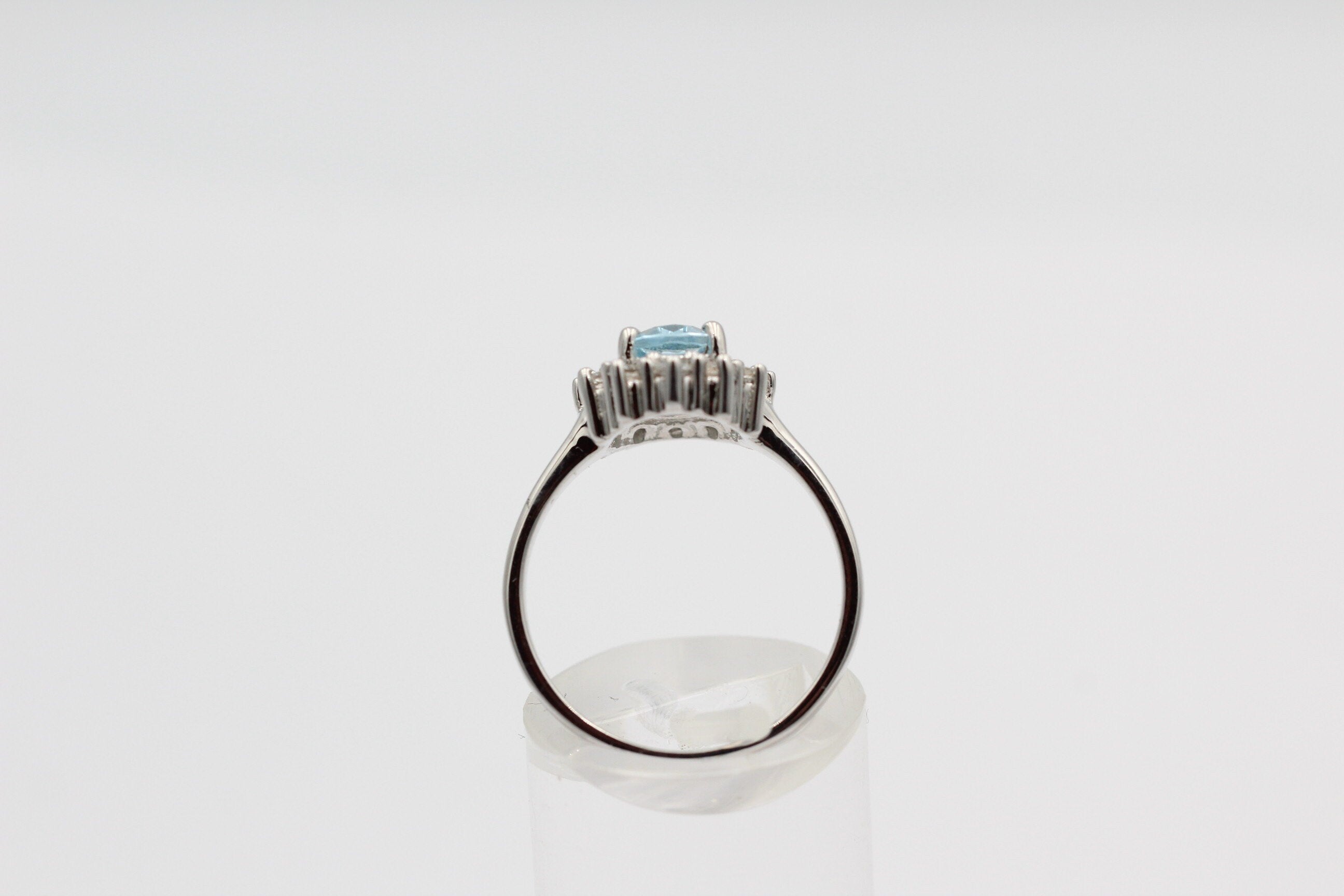 Edler 1,65 Carat Blautopas Weiatopas Ring 925 Silber Fingerring 8 / 18 / 57