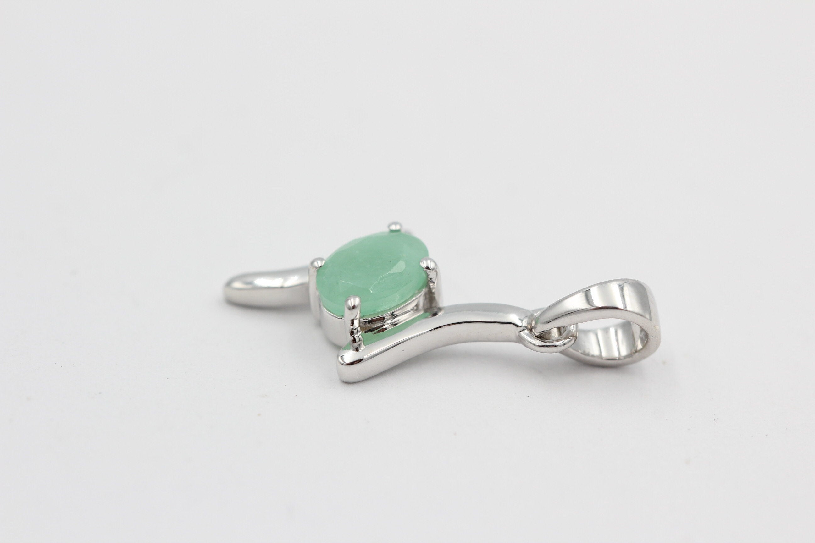 0,72  Carat Smaragd Anhänger 925 Silber  Smaragdanhänger