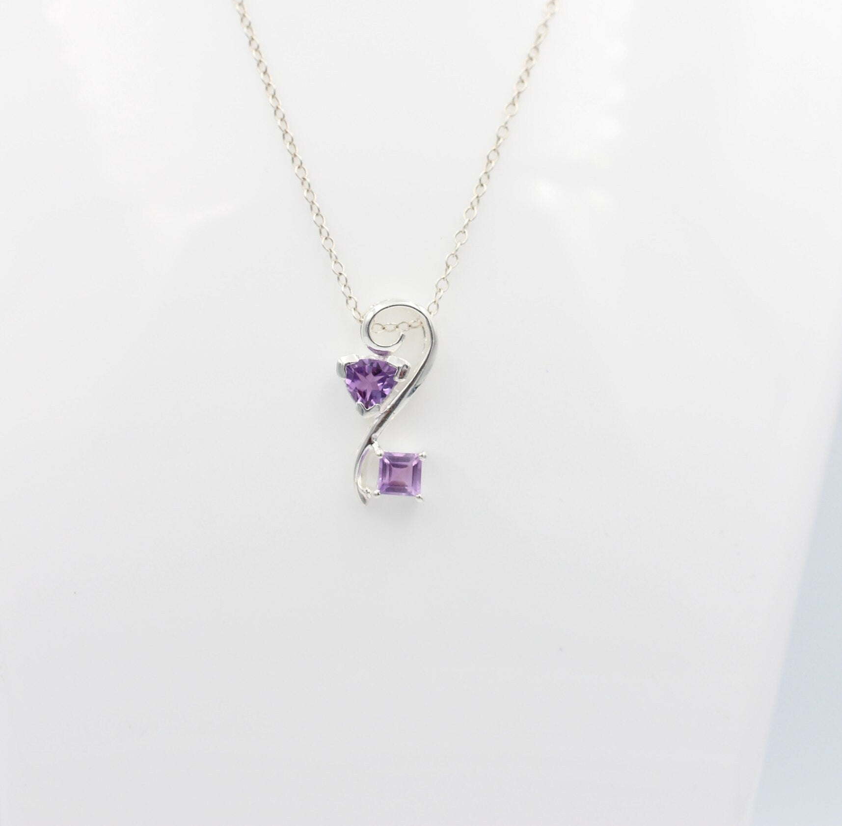 Edler 1,3 Carat Amethyst Design Anhänger 925 Silber   Schmuck