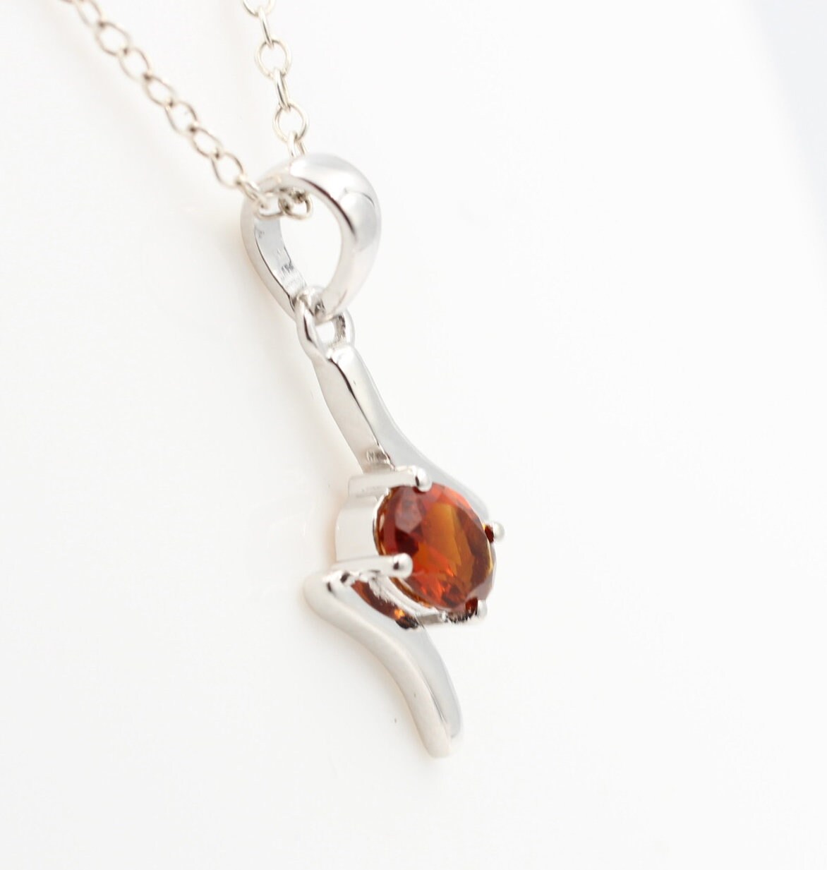 0,72 Carat Madeira Citrin Anhänger 925 Silber  Citrinanhänger seltener Madeira Citrin mit toller Farbe