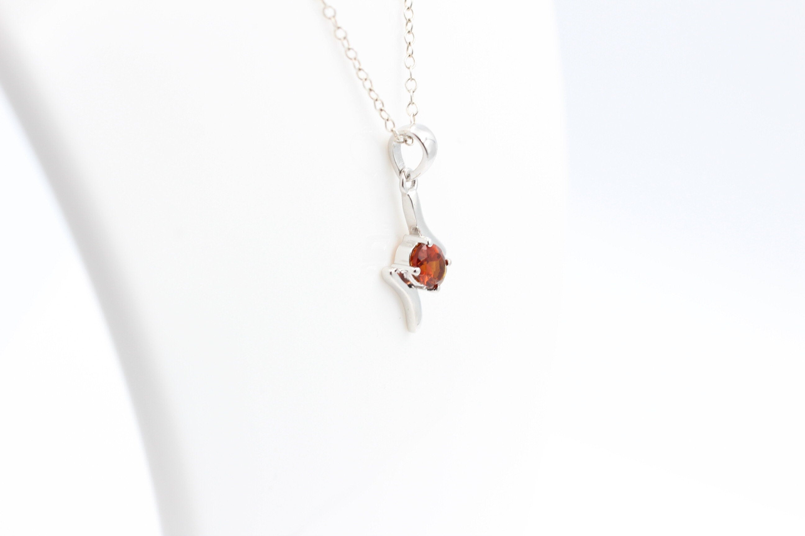 0,72 Carat Madeira Citrin Anhänger 925 Silber  Citrinanhänger seltener Madeira Citrin mit toller Farbe