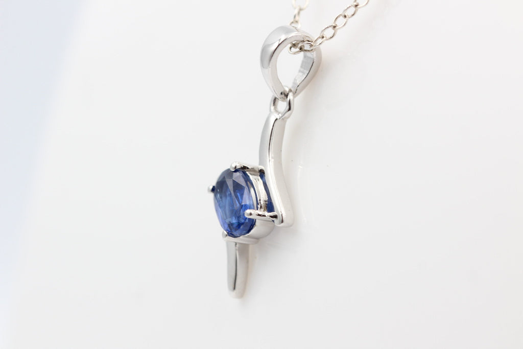 0,72 Carat blauer Kyanit Anhänger 925 Silber Kyanitanhänger