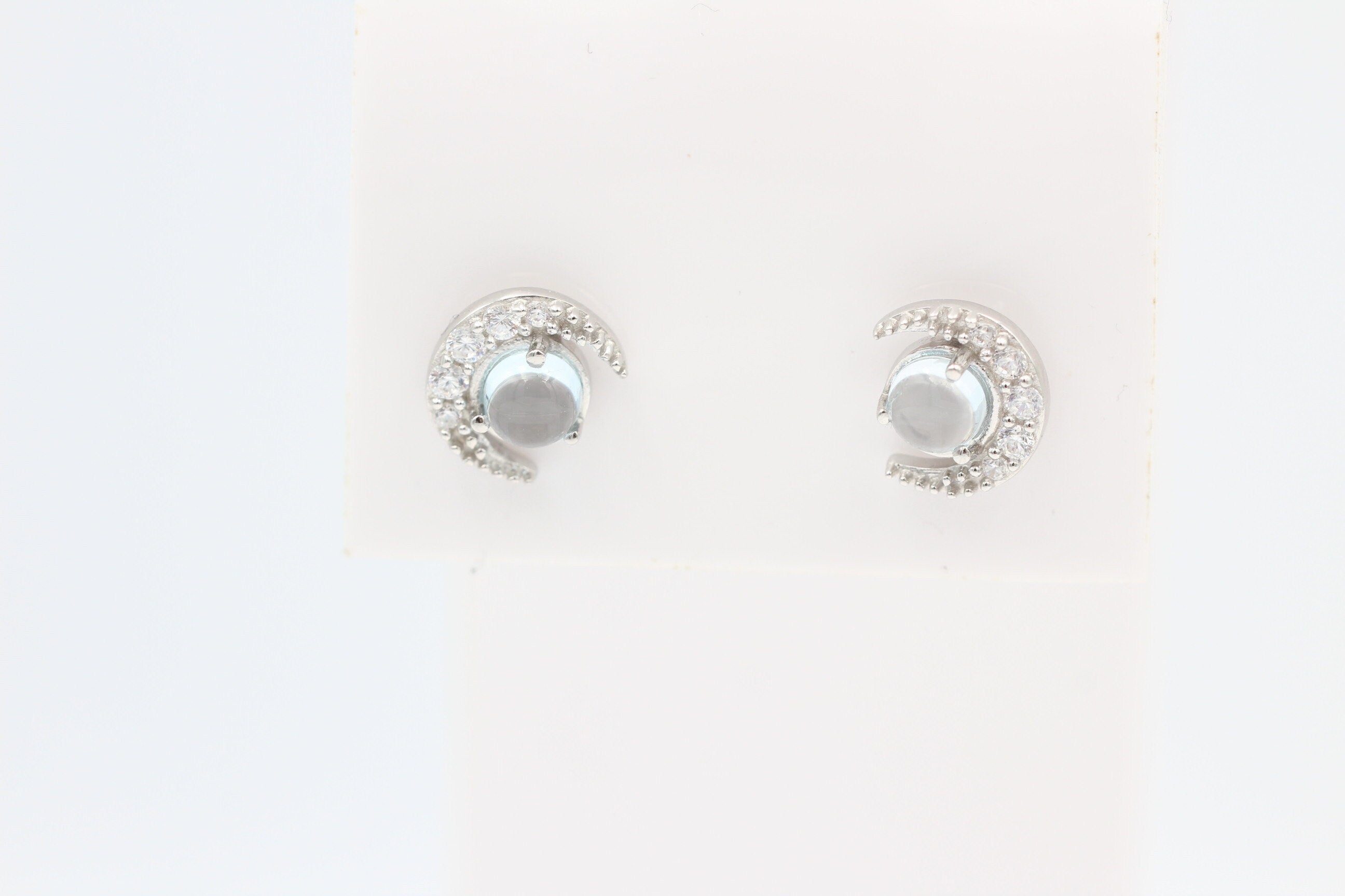 Edle 1,10 Carat Blautopas Mondohrstecker 925 Silber hellblauer Edelstein Top