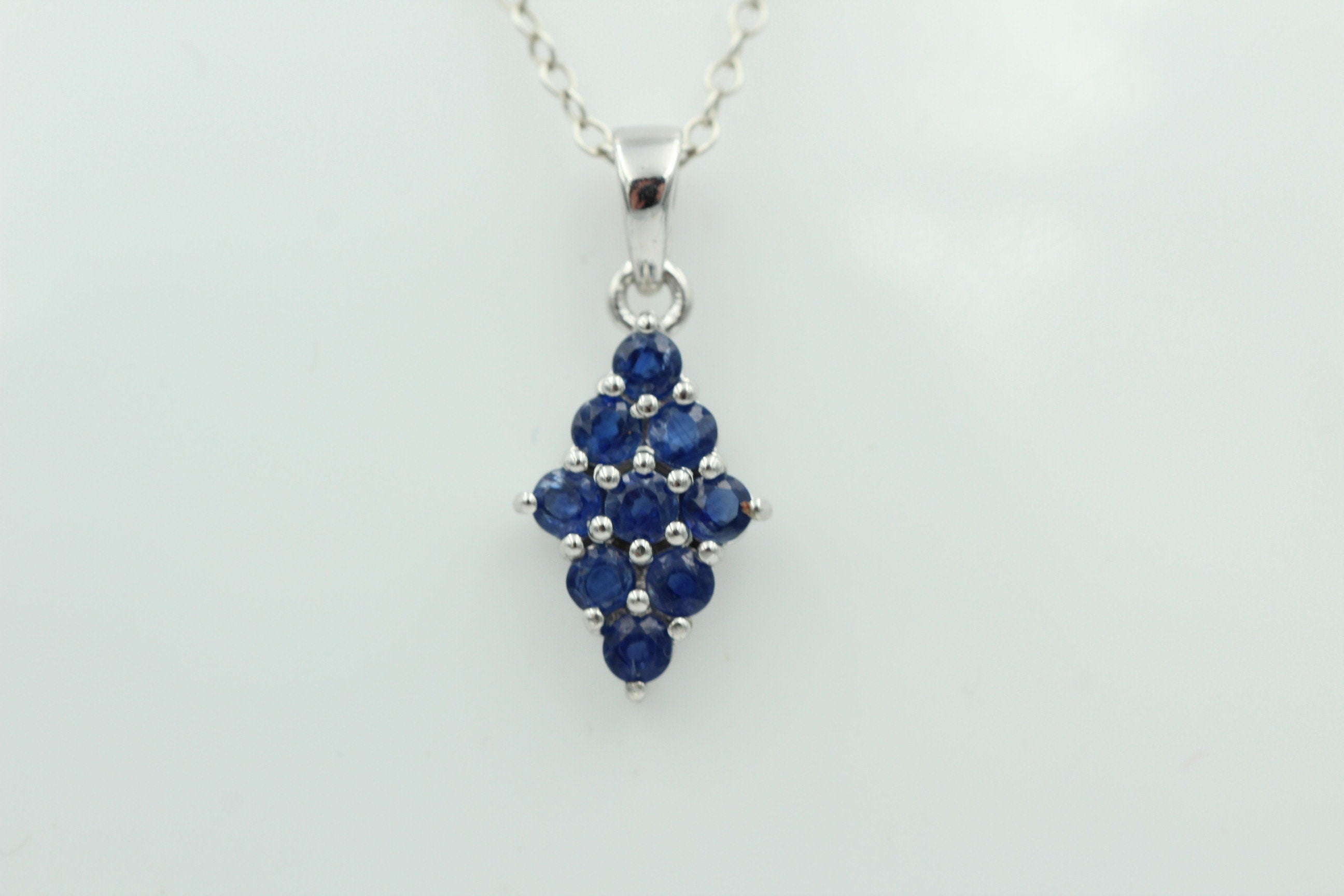 1,75 Carat blauer Kyanit Anhänger 925 Silber seltener Kyanit Edelstein