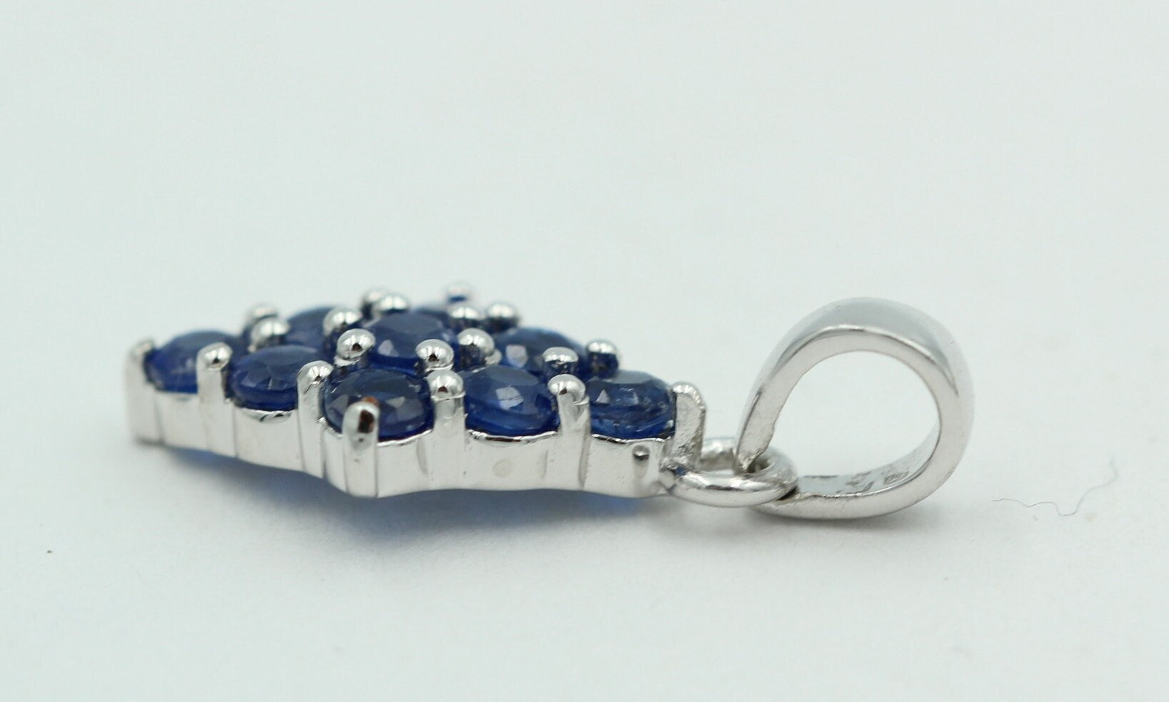 1,75 Carat blauer Kyanit Anhänger 925 Silber seltener Kyanit Edelstein