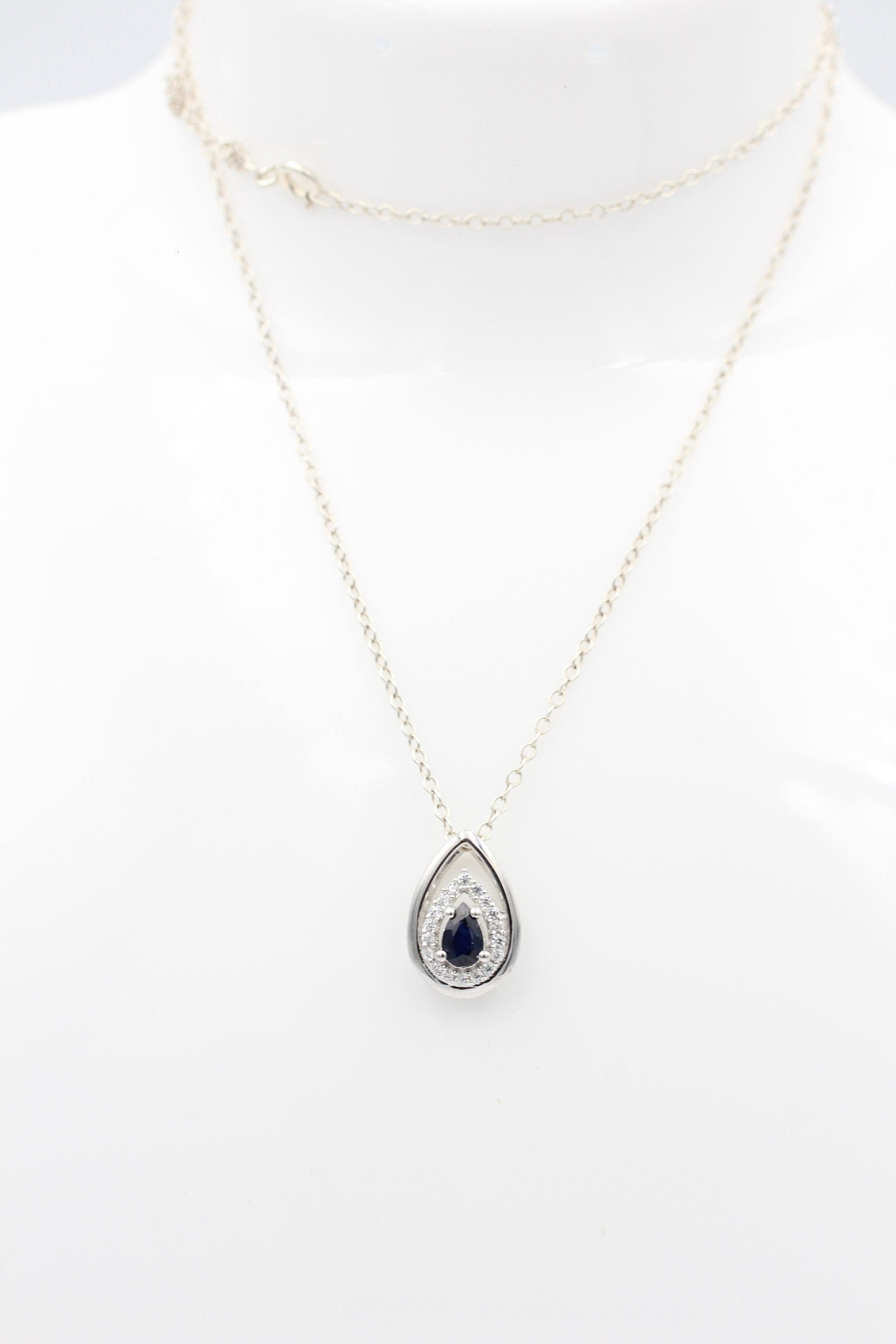 Edler 0,51 Carat Saphir Anhänger 925 Silber  blauer Saphir