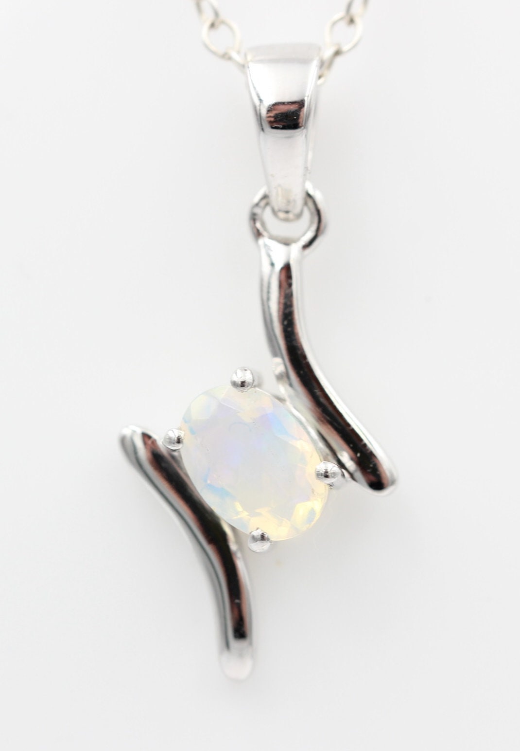 0,72 Carat Äthiopischer Opal Anhänger 925 Silber  Welo Opal Top