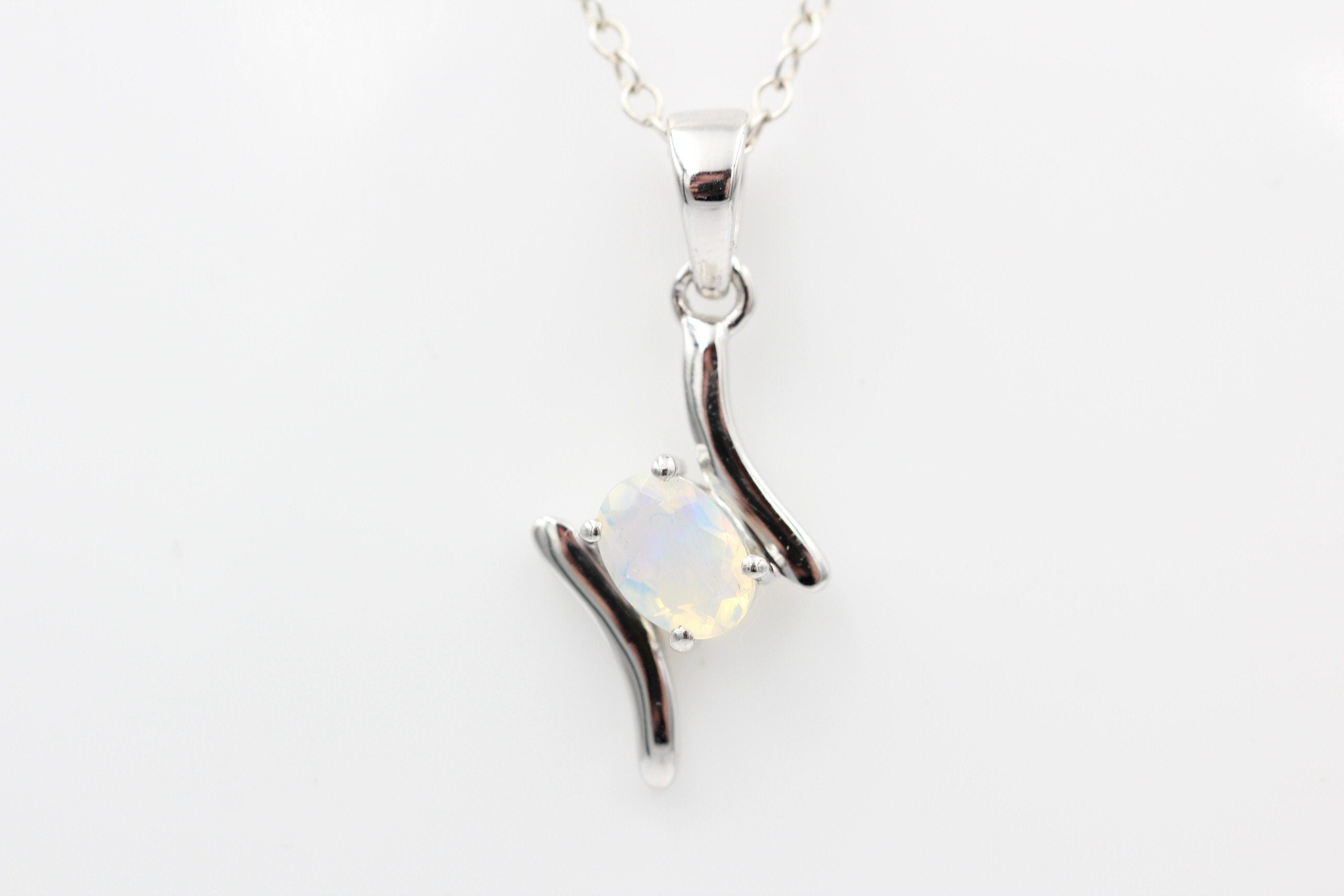 0,72 Carat Äthiopischer Opal Anhänger 925 Silber  Welo Opal Top