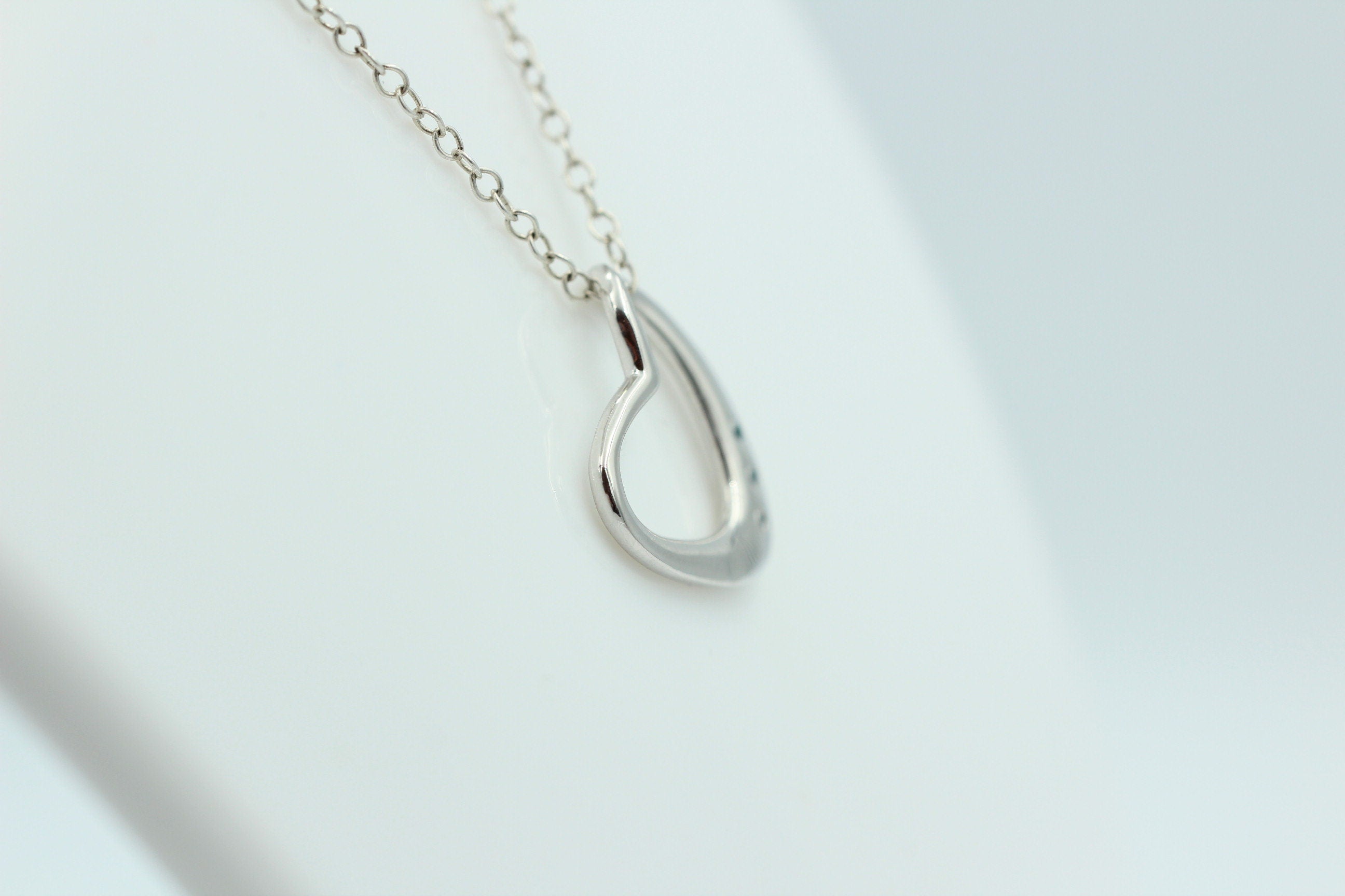 Edler 0,03 Carat blauer Diamant Herzanhänger 925 Silber Herz Collier Kette