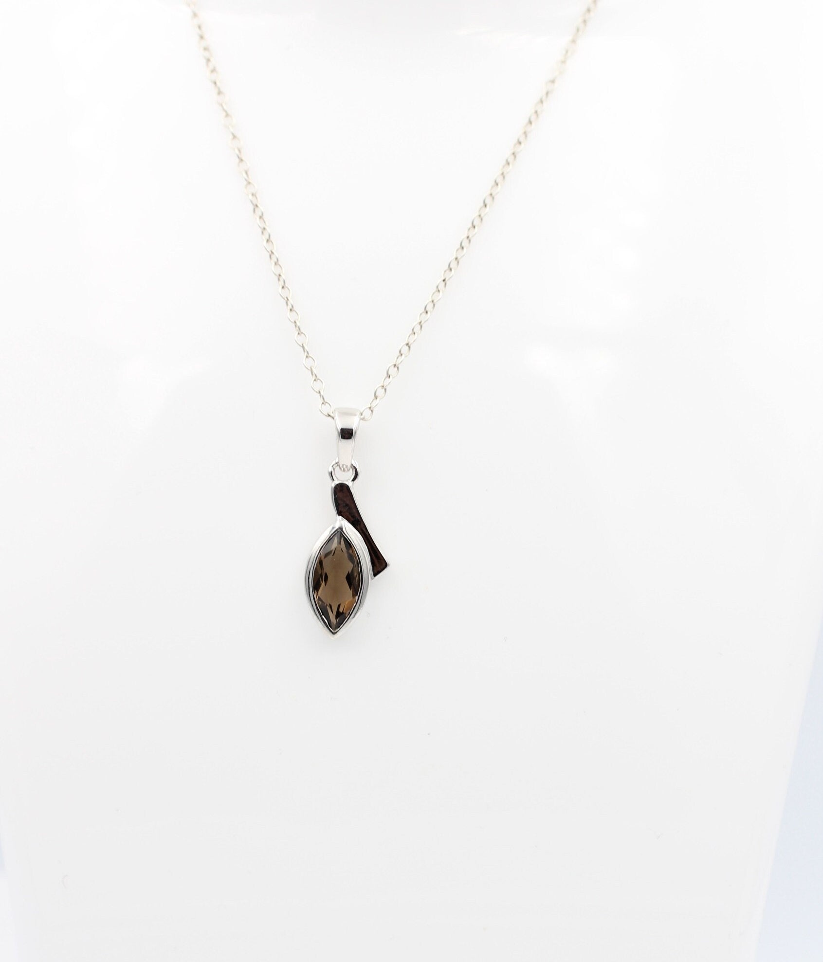 1,8 Carat Rauchquarz Anhänger 925 Silber Collier Kette Quarz