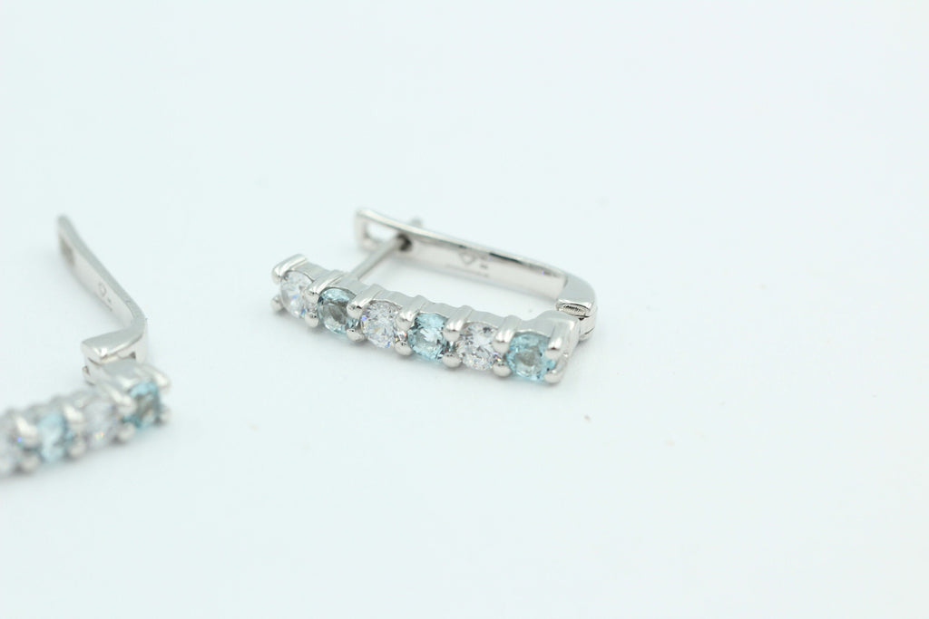 Edle 1,1 Carat Blautopas Ohrschmuck 925 Silber himmelblauer Topas mit Zirkonia